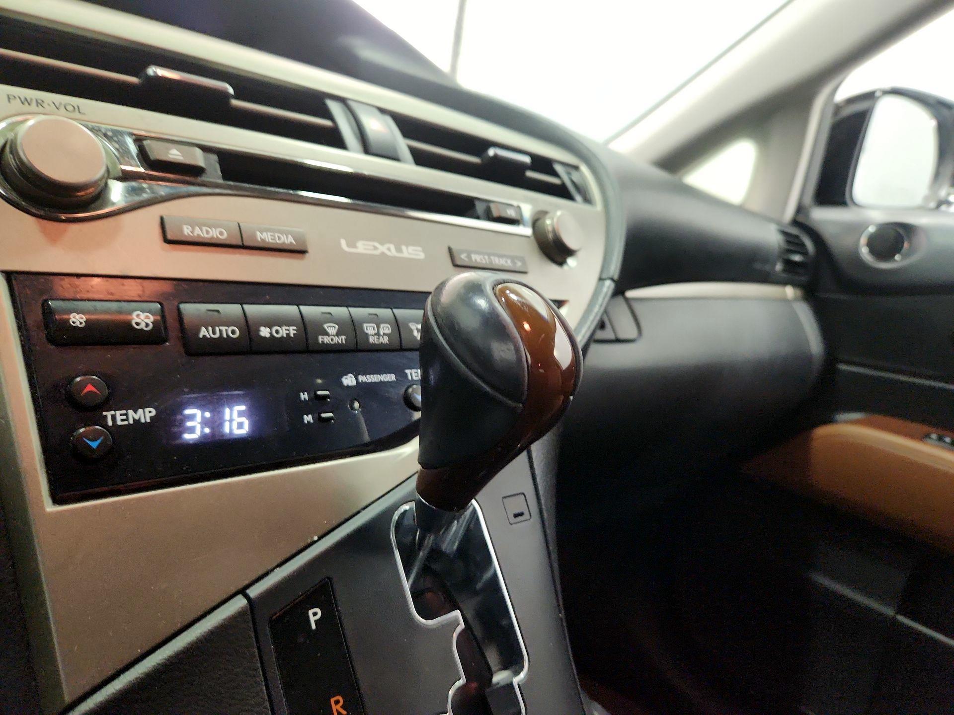 Thumbnail: 2015 Lexus RX - 16