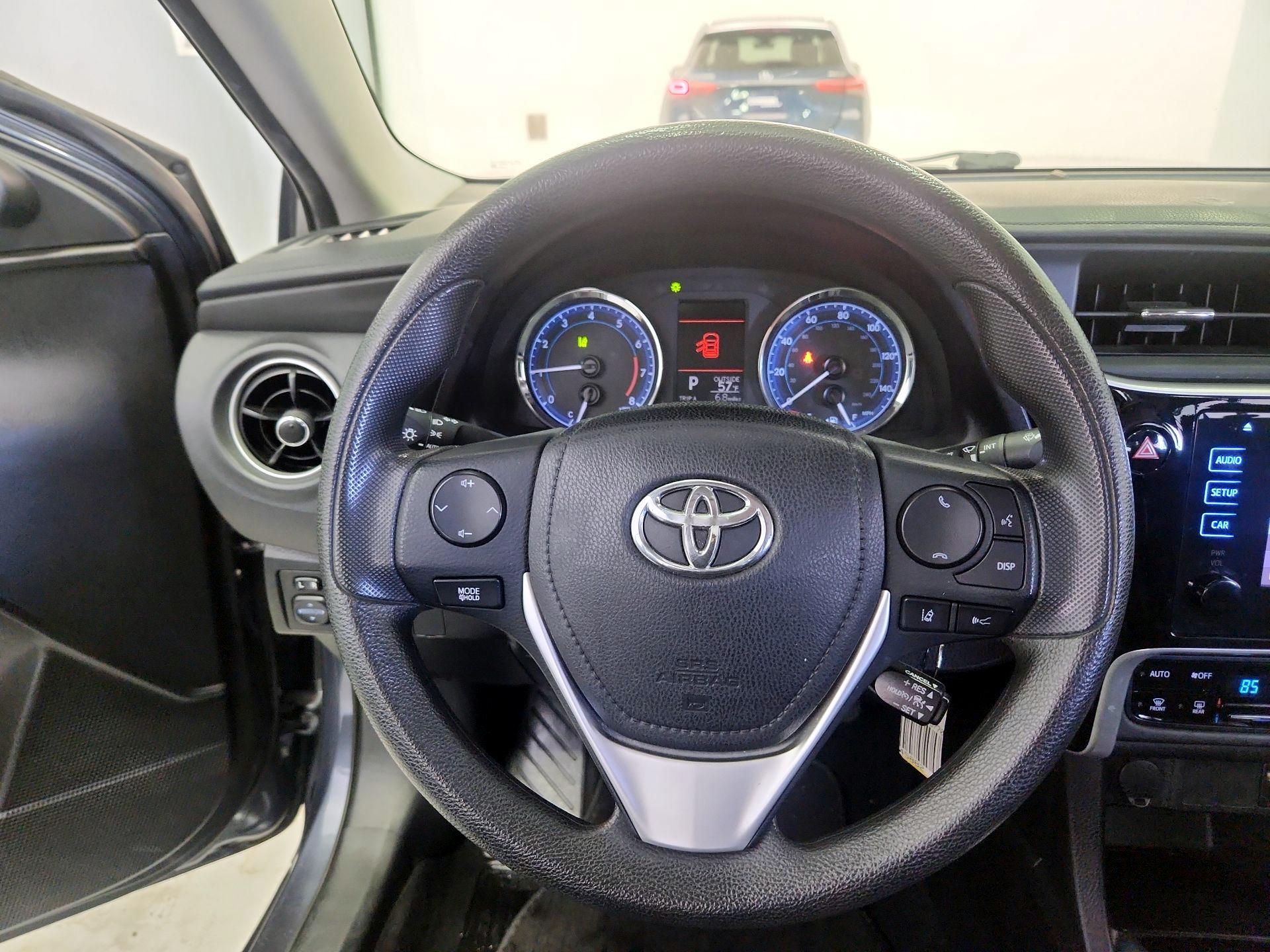 Thumbnail: 2017 Toyota Corolla - 10