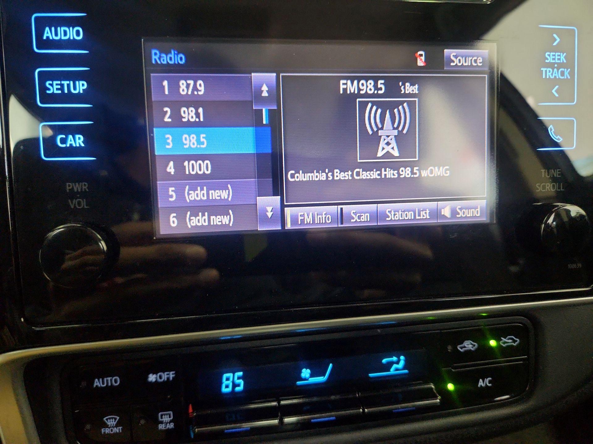 Thumbnail: 2017 Toyota Corolla - 15