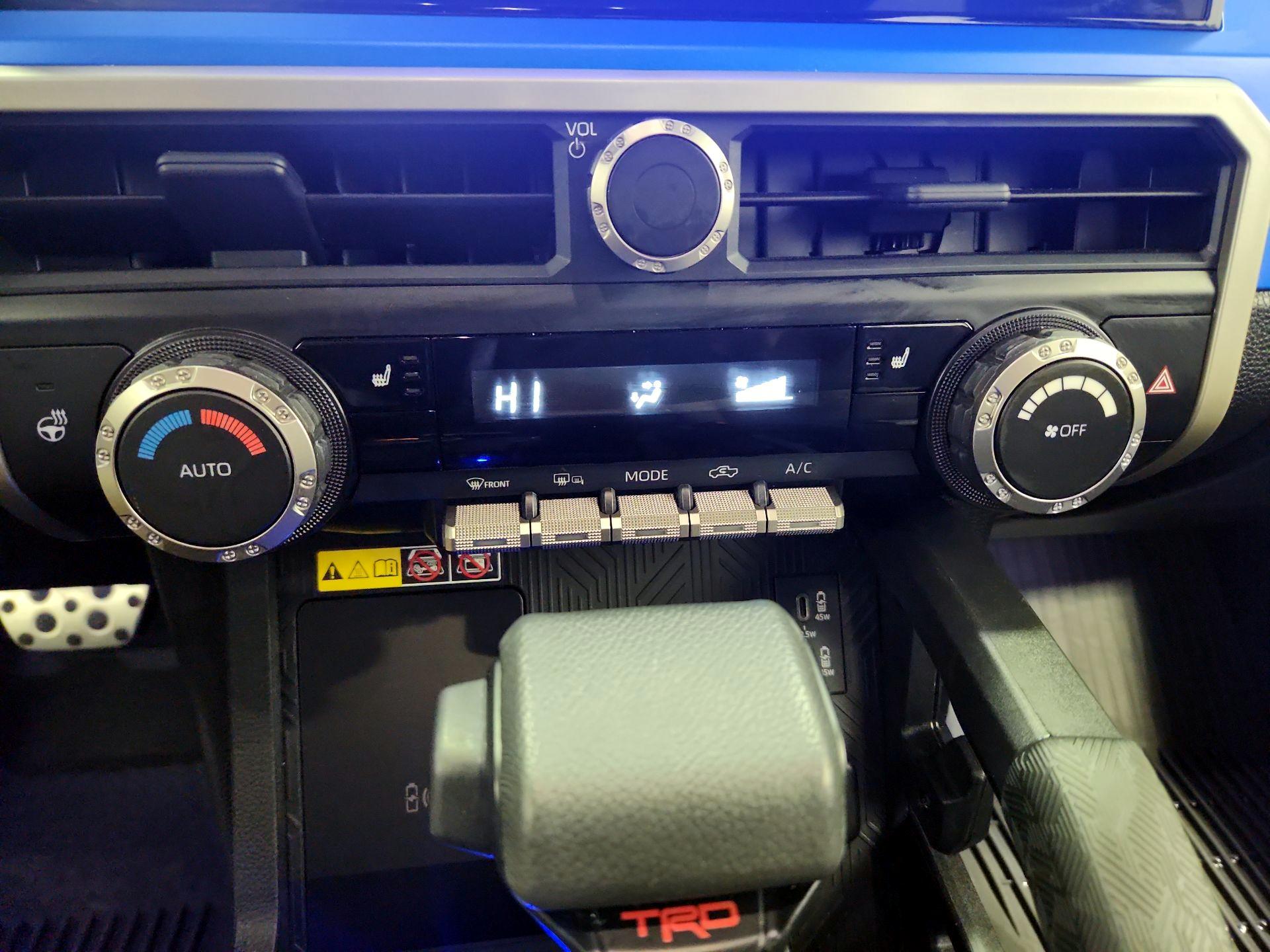 Thumbnail: 2024 Toyota Tacoma - 16