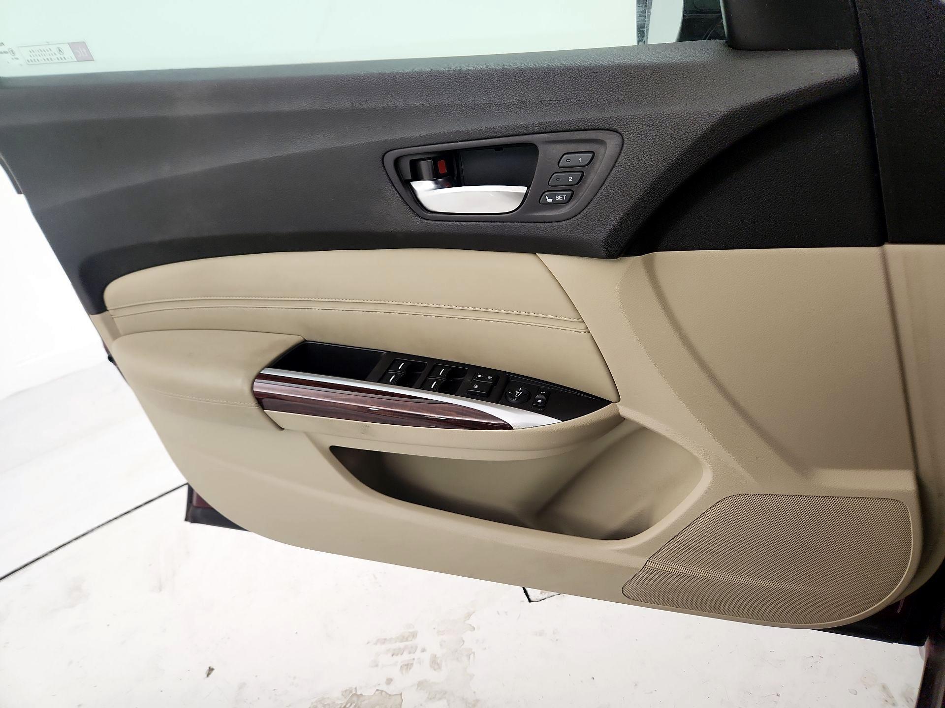 Thumbnail: 2015 Acura TLX - 12