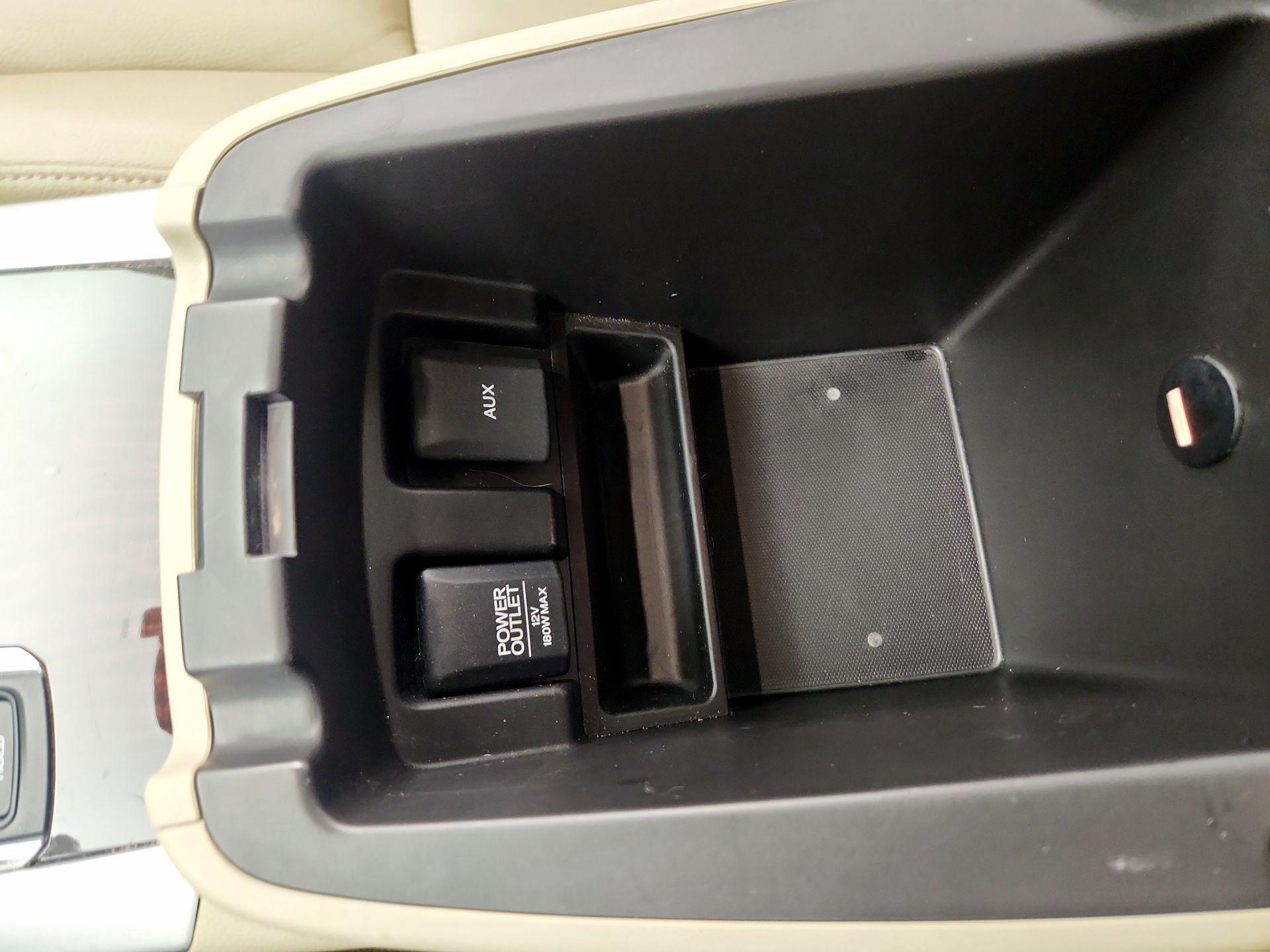 Thumbnail: 2015 Acura TLX - 18