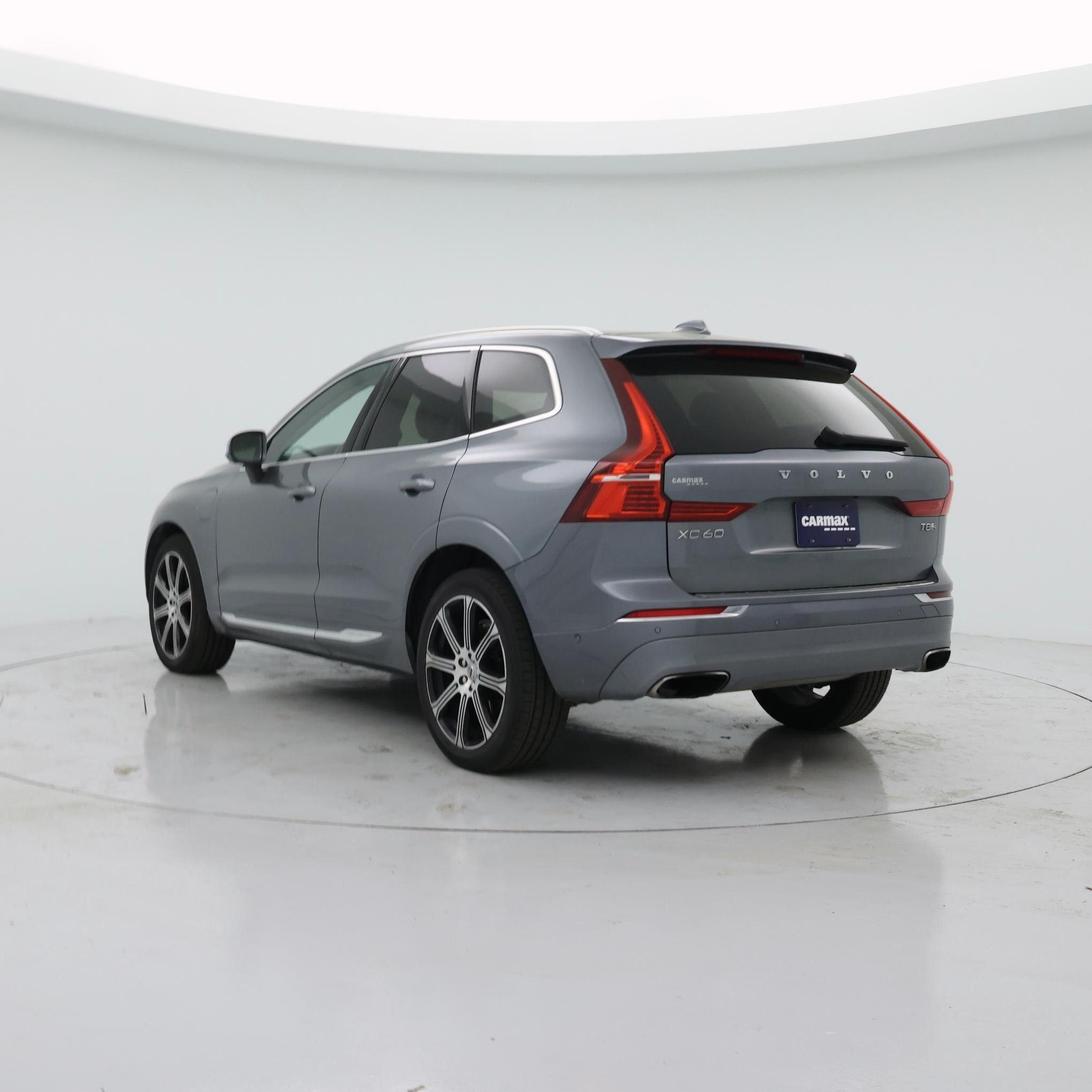 Thumbnail: 2018 Volvo XC60 - 2
