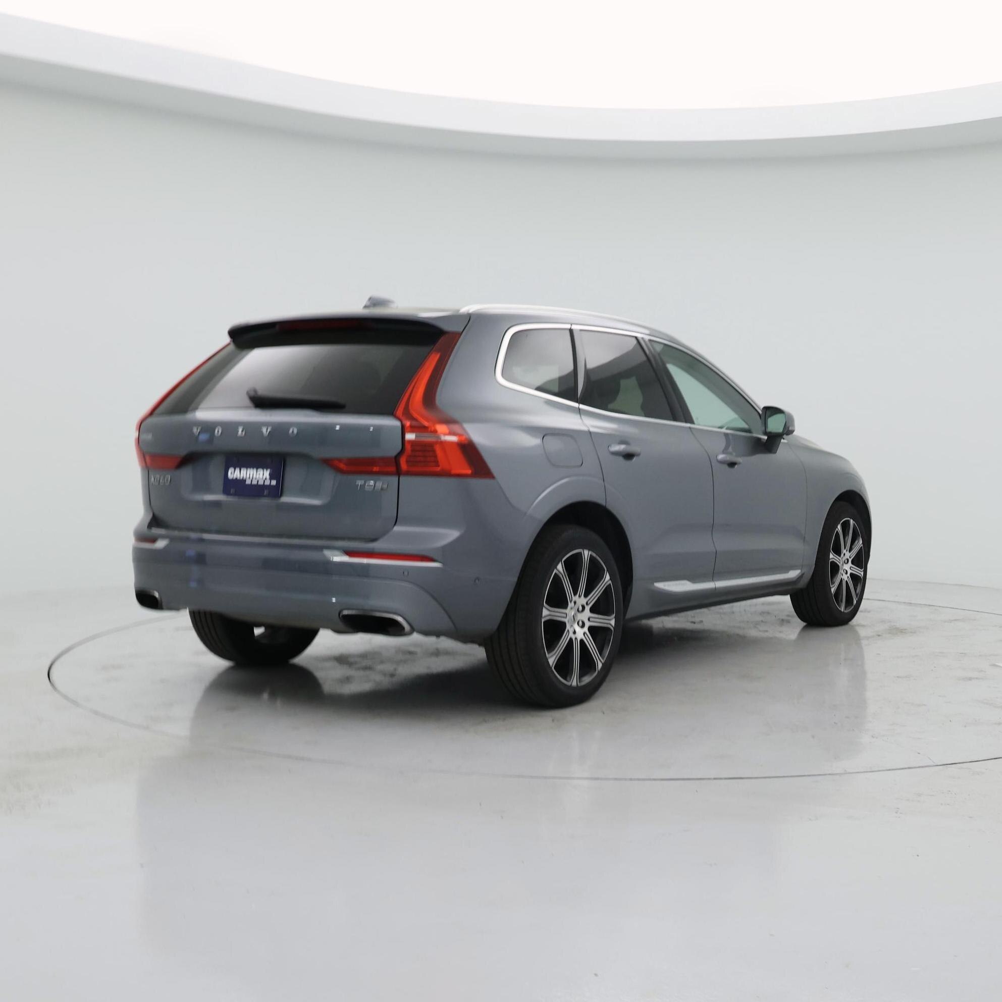 Thumbnail: 2018 Volvo XC60 - 8