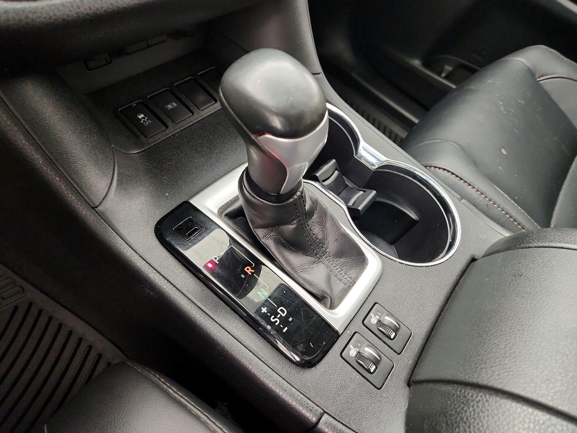 Thumbnail: 2019 Toyota Highlander - 18