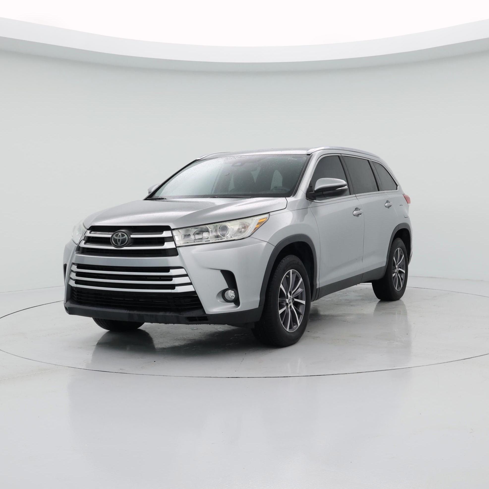 Thumbnail: 2019 Toyota Highlander - 4