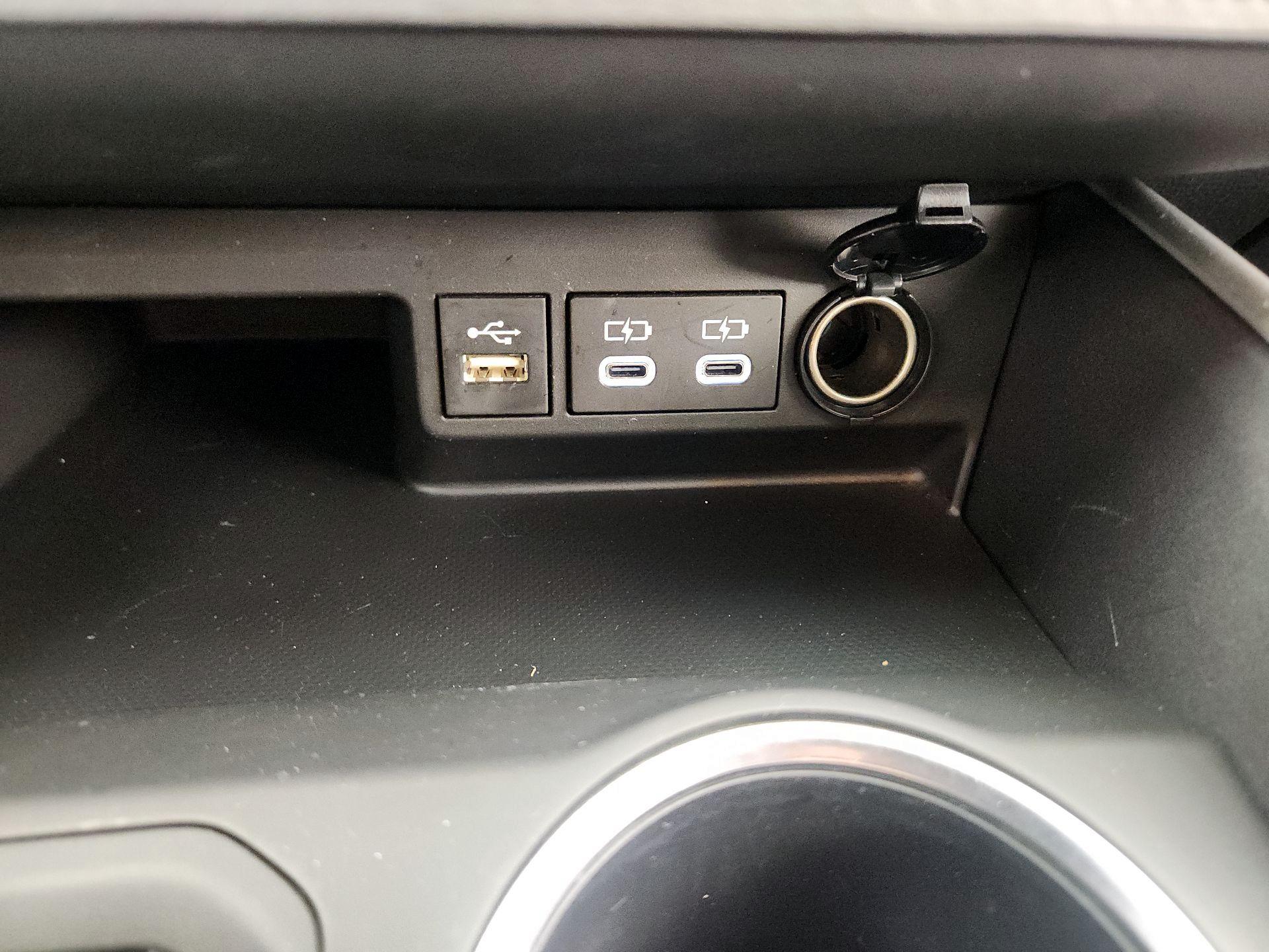 Thumbnail: 2023 Toyota Highlander - 19