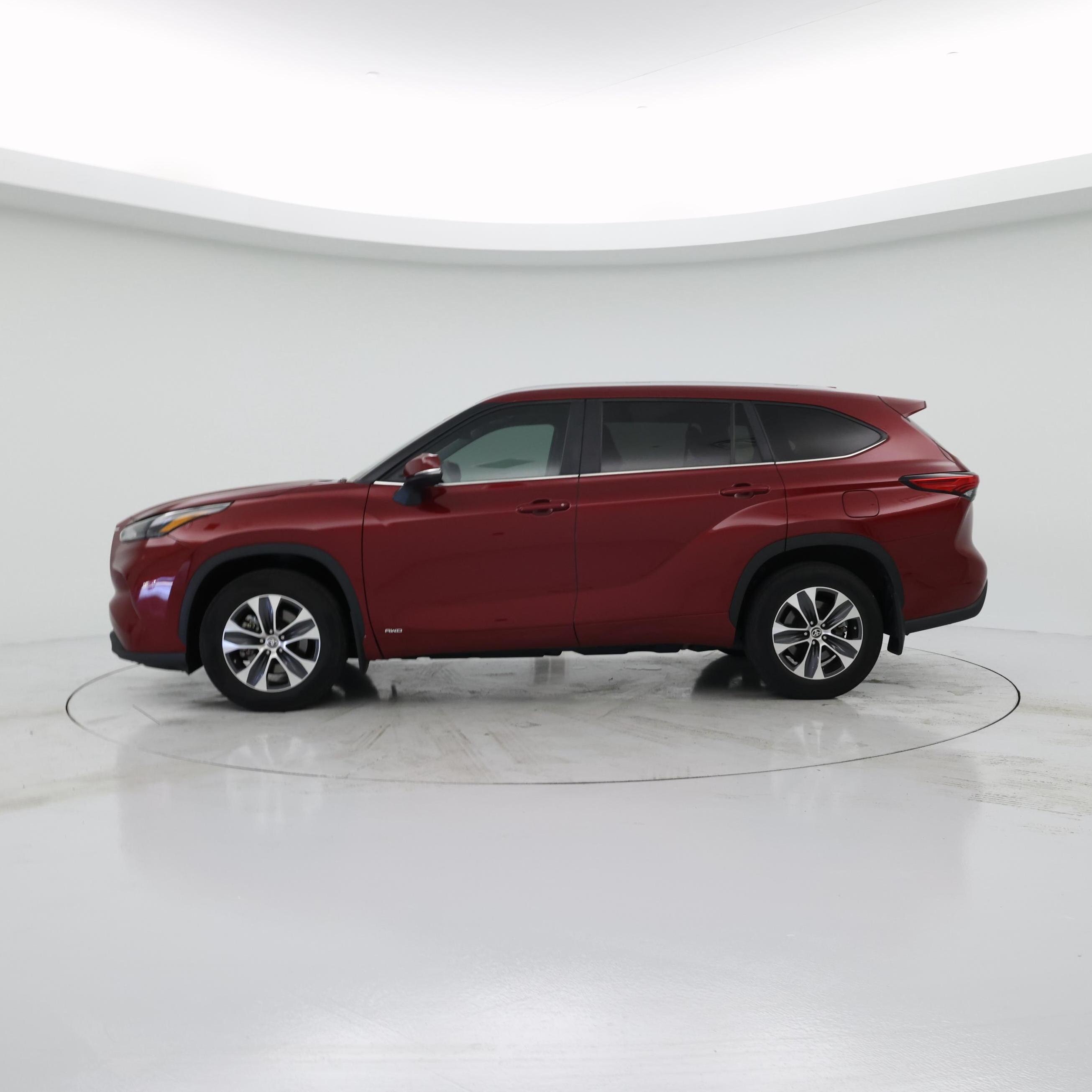 Thumbnail: 2023 Toyota Highlander - 3