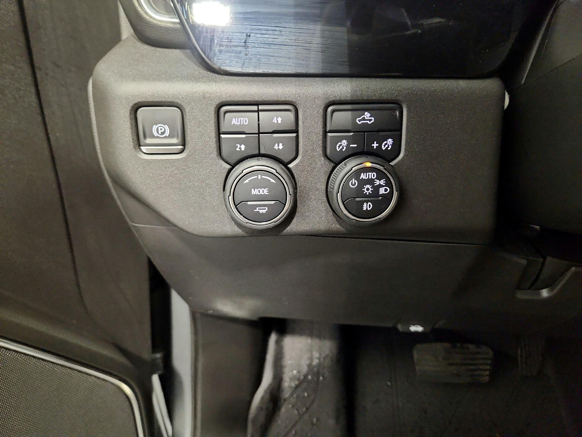 Thumbnail: 2025 Chevrolet Silverado 1500 - 13