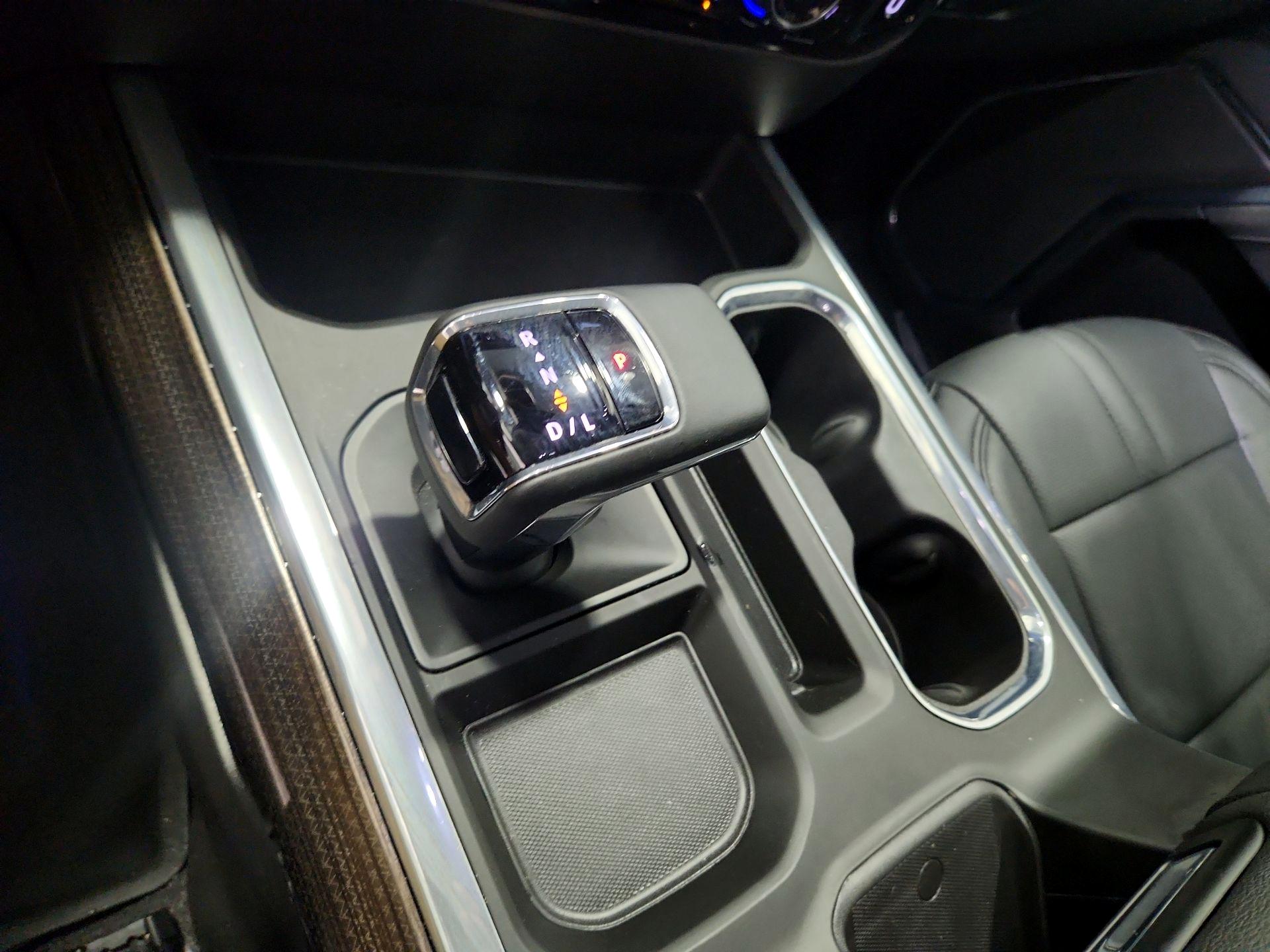 Thumbnail: 2025 Chevrolet Silverado 1500 - 17