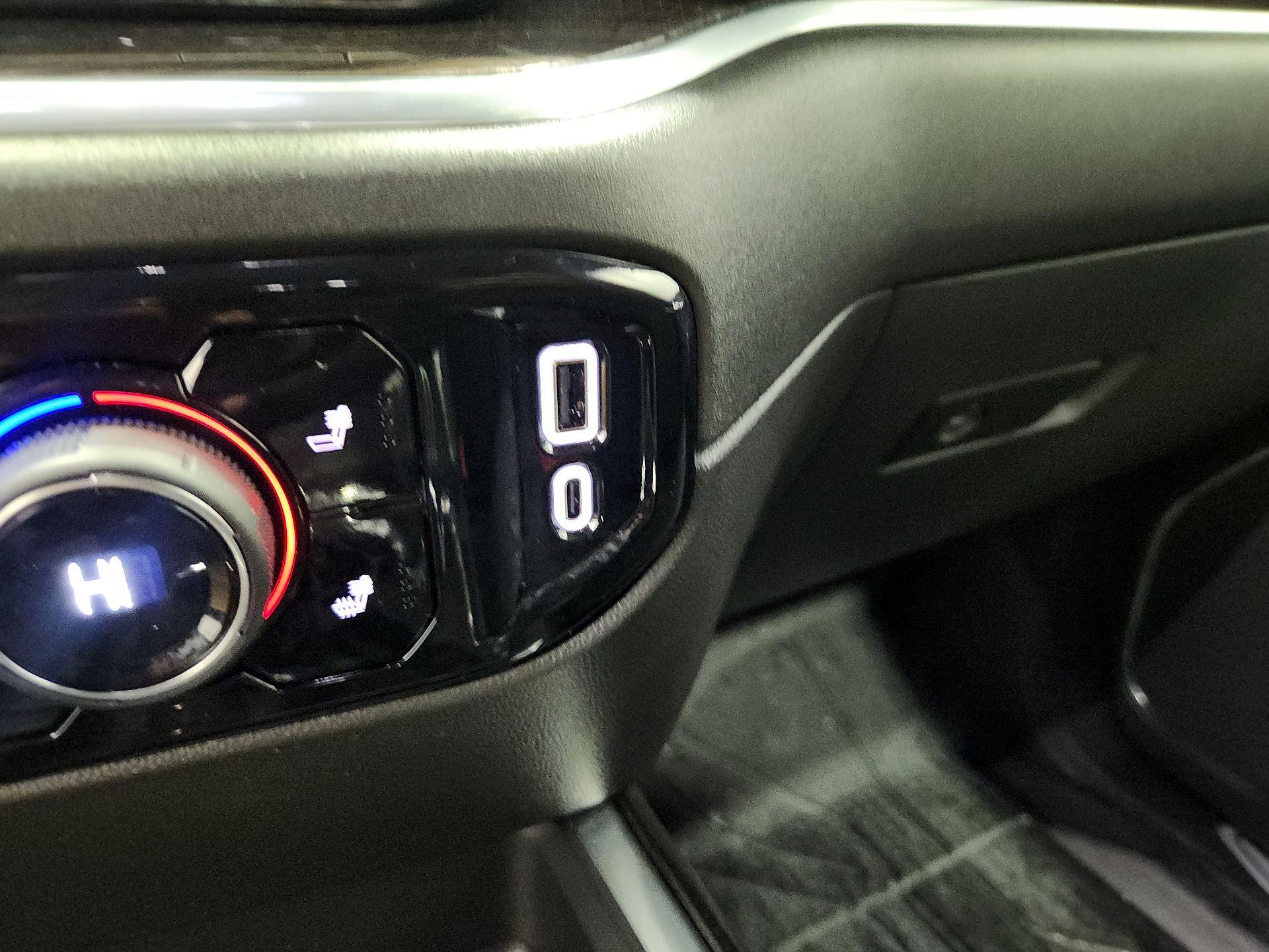 Thumbnail: 2025 Chevrolet Silverado 1500 - 18