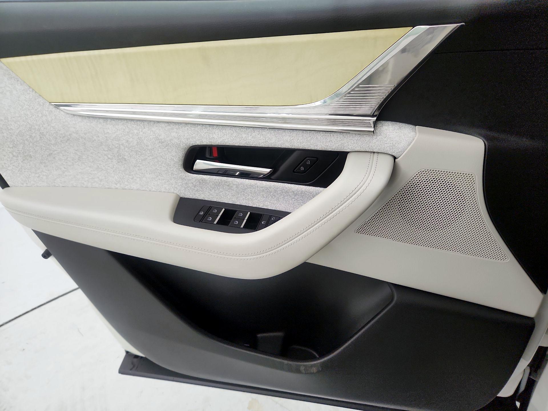 Thumbnail: 2024 Mazda CX-90 - 12