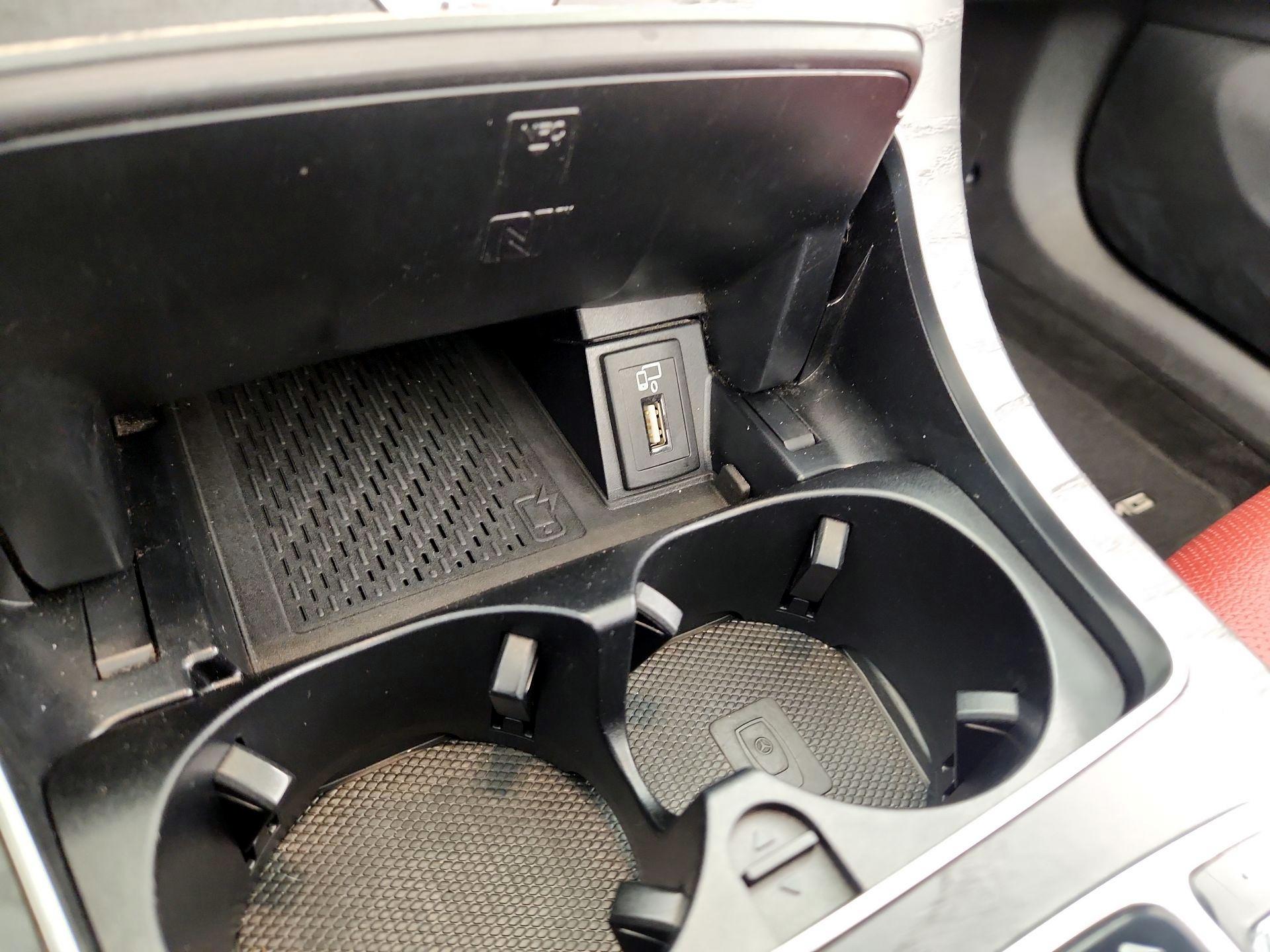 Thumbnail: 2019 Mercedes-Benz C-Class - 19