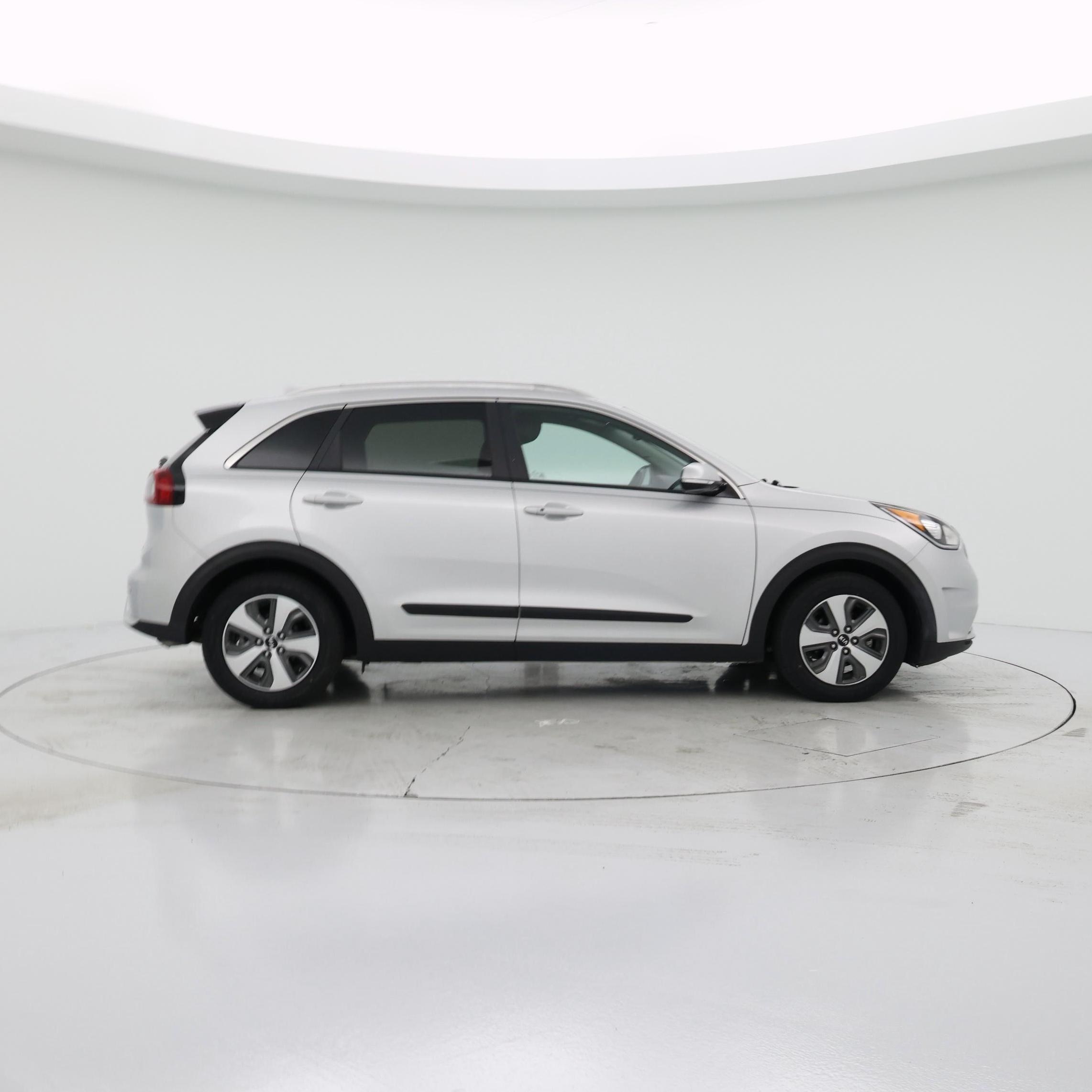 Thumbnail: 2019 Kia Niro - 7