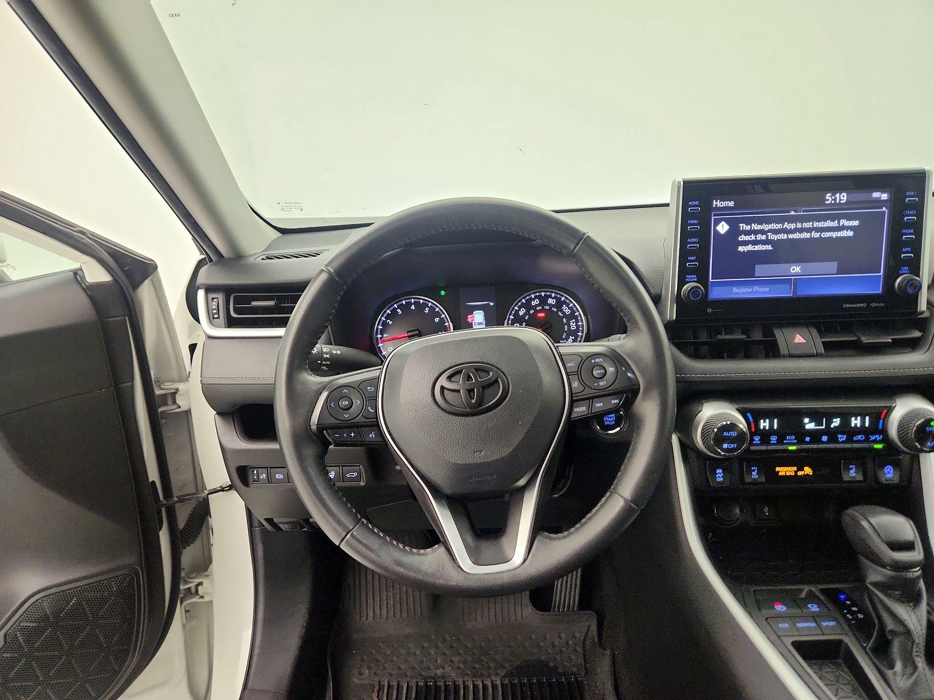 Thumbnail: 2022 Toyota RAV4 - 10