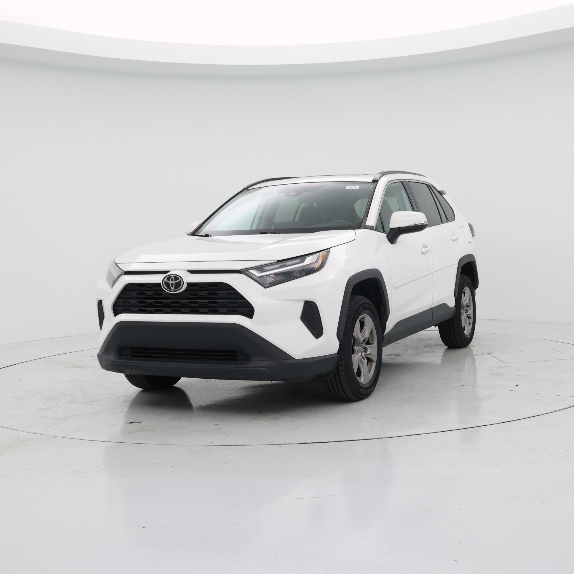 Thumbnail: 2022 Toyota RAV4 - 4