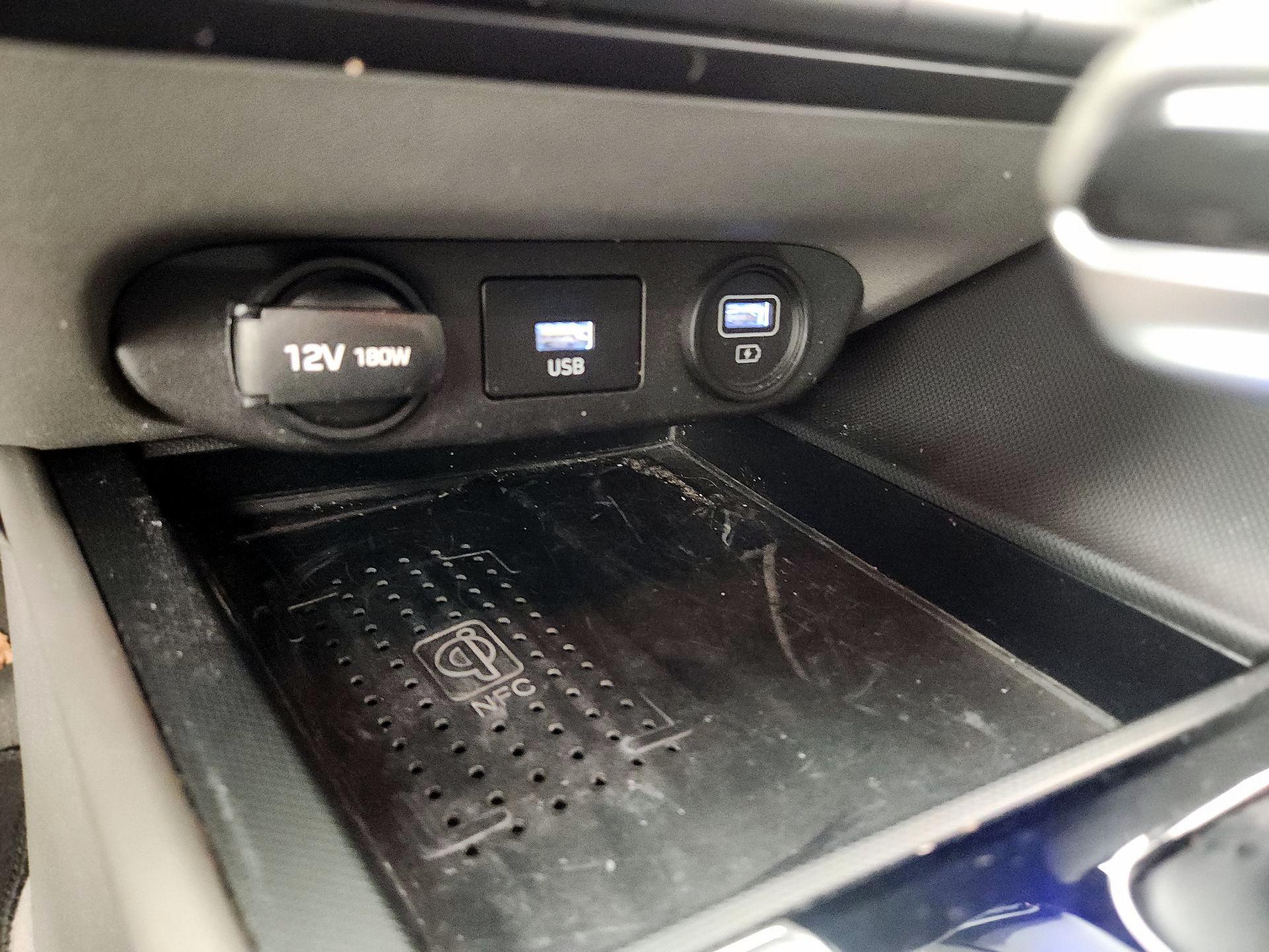 Thumbnail: 2021 Hyundai Elantra - 18