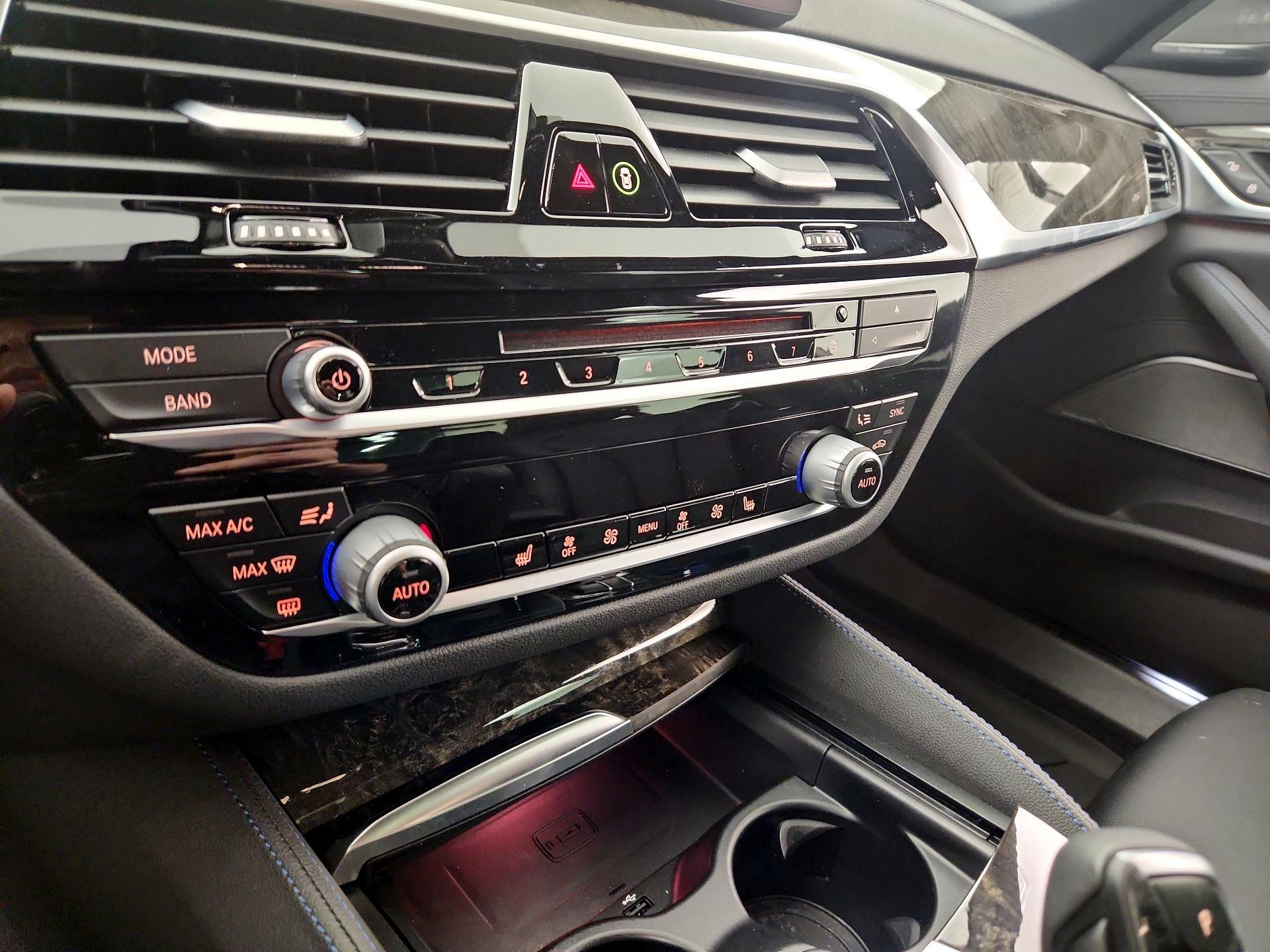 Thumbnail: 2018 BMW 5 Series - 17