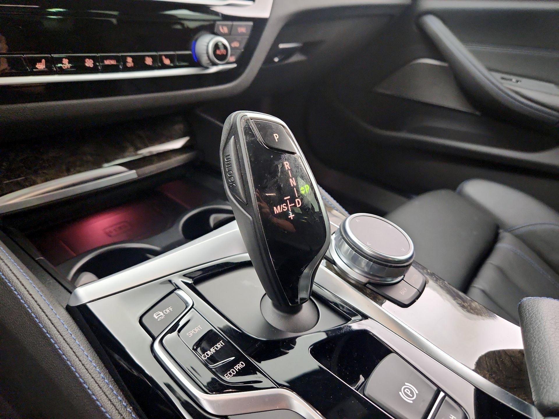 Thumbnail: 2018 BMW 5 Series - 18