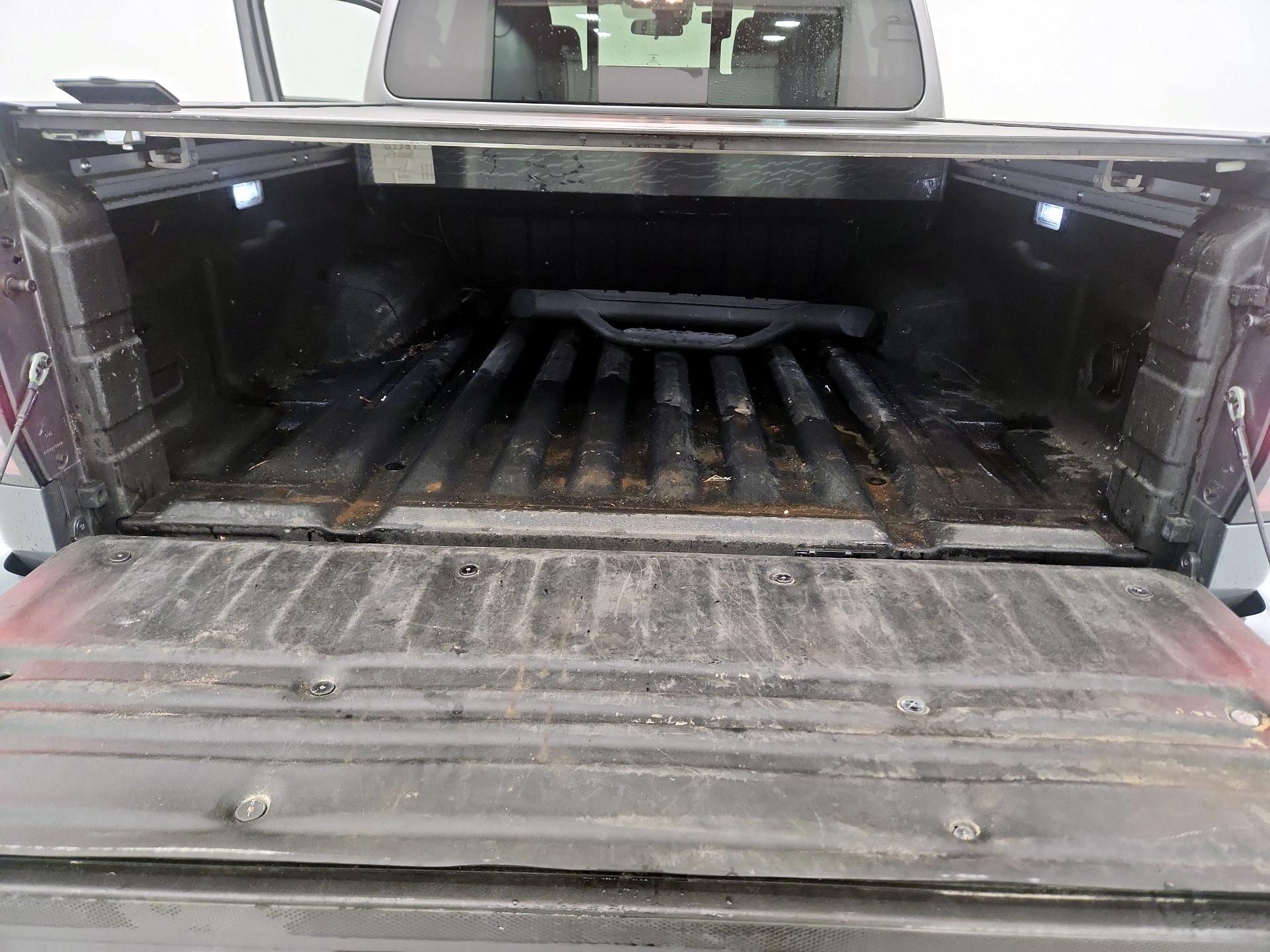 Thumbnail: 2024 Nissan Frontier - 20