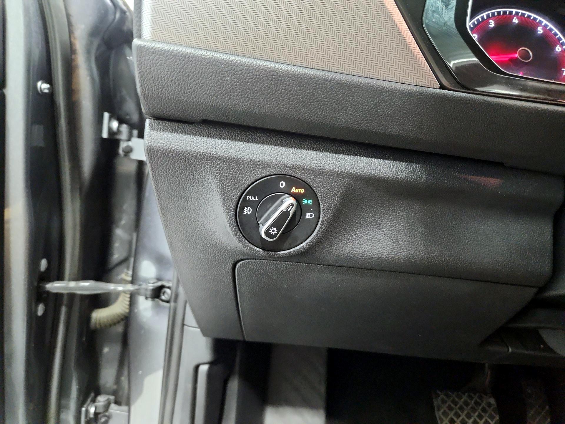 Thumbnail: 2021 Volkswagen Jetta - 13