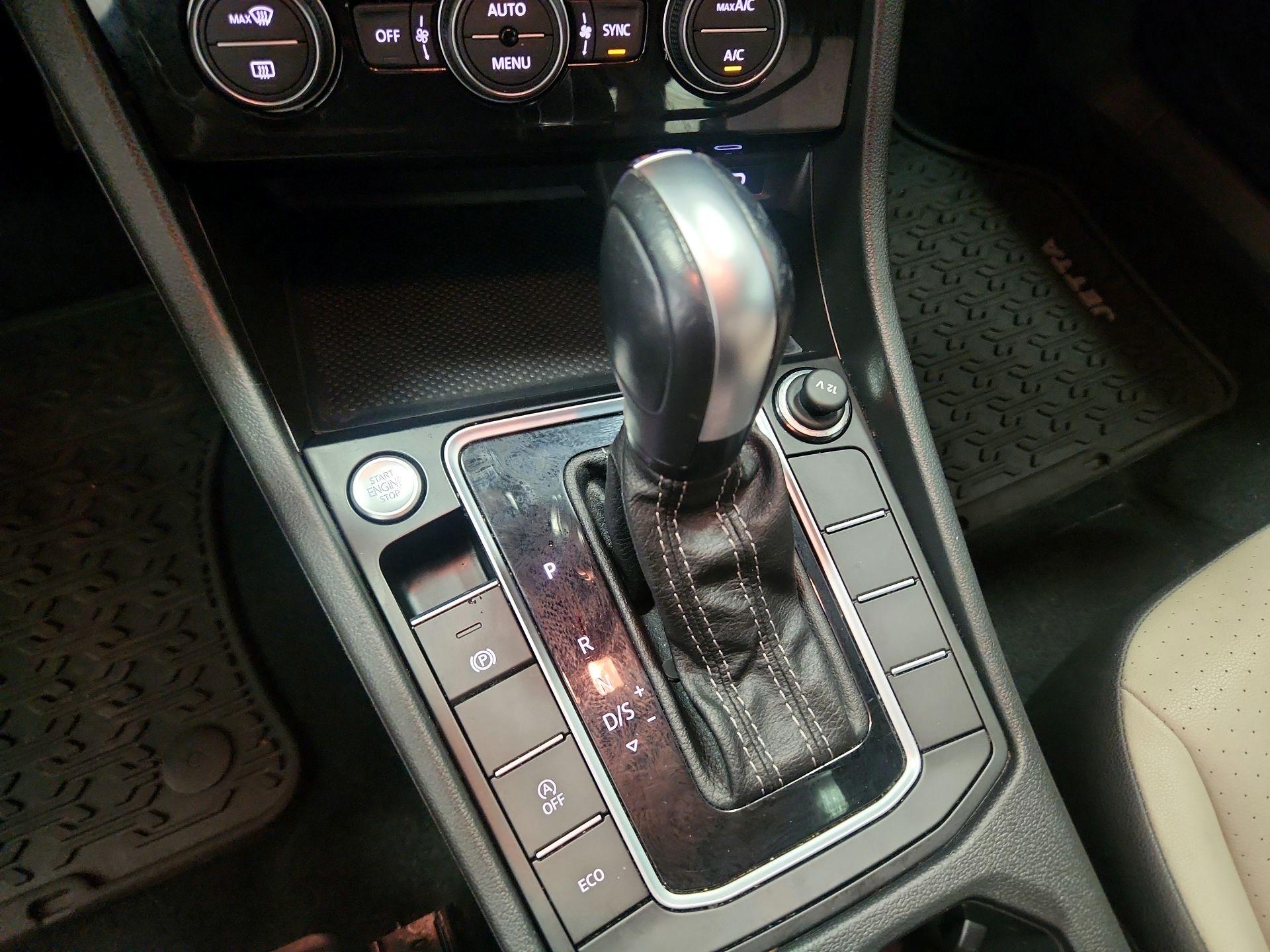 Thumbnail: 2021 Volkswagen Jetta - 17