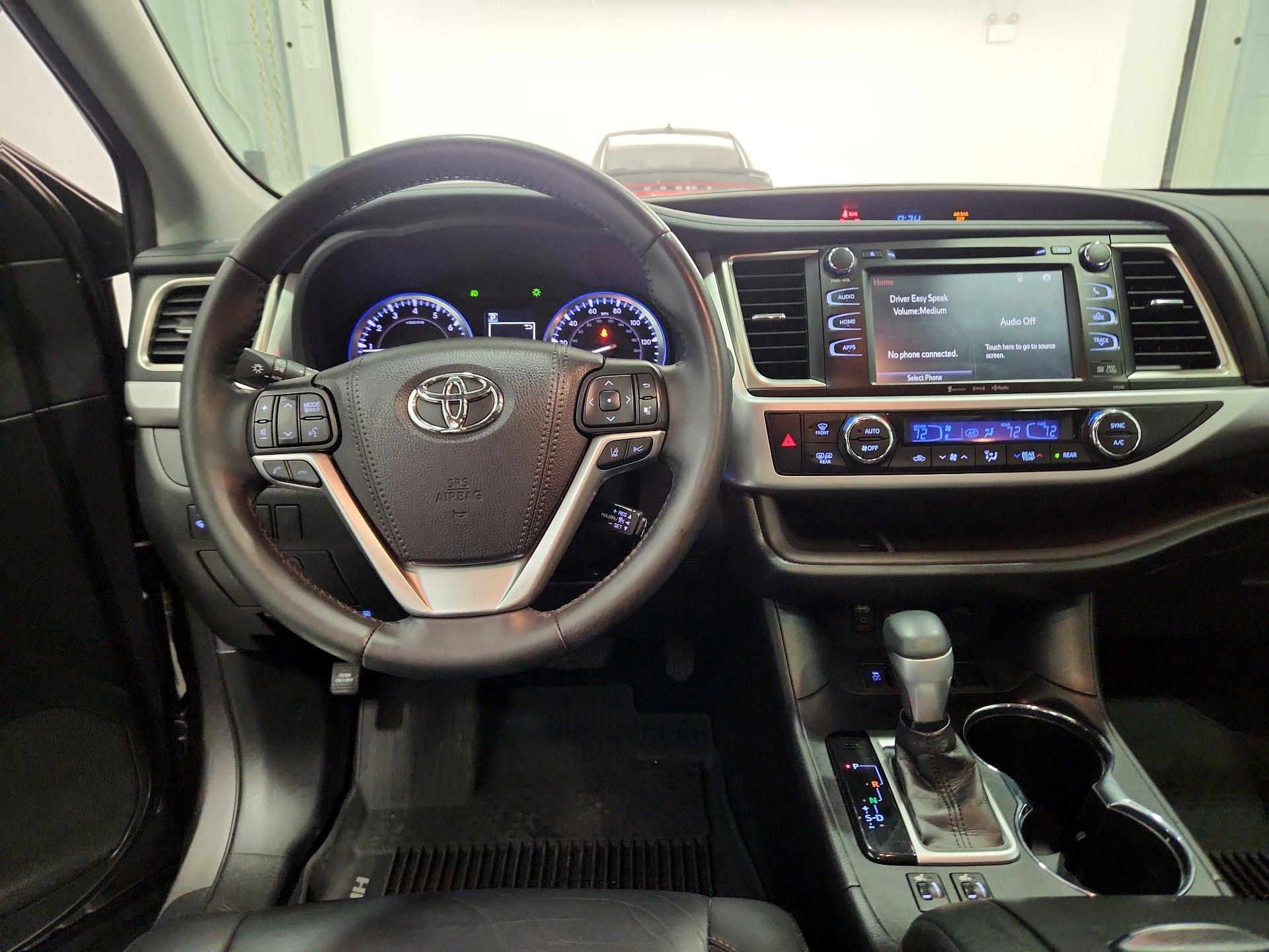 Thumbnail: 2019 Toyota Highlander - 9