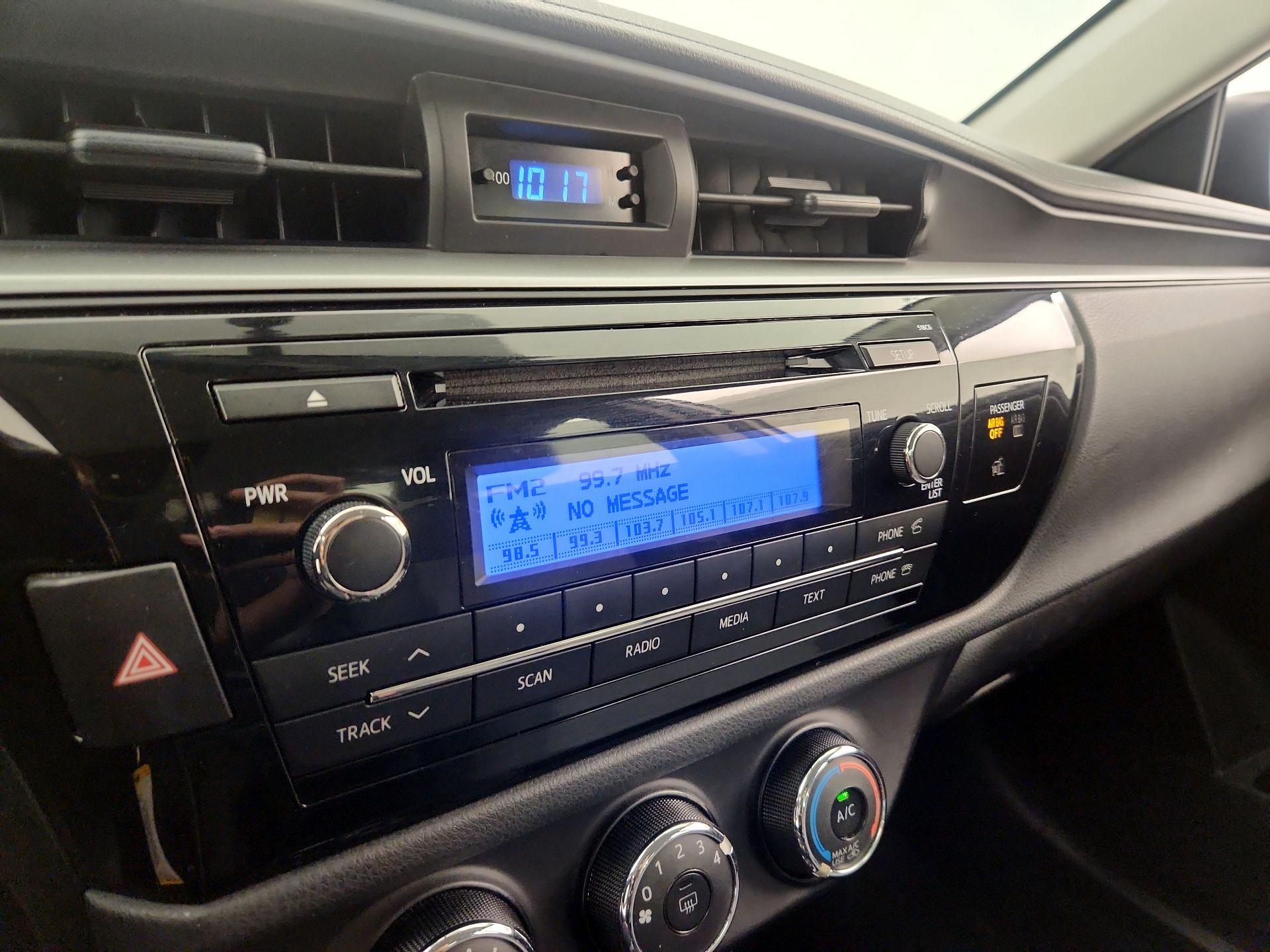 Thumbnail: 2014 Toyota Corolla - 14