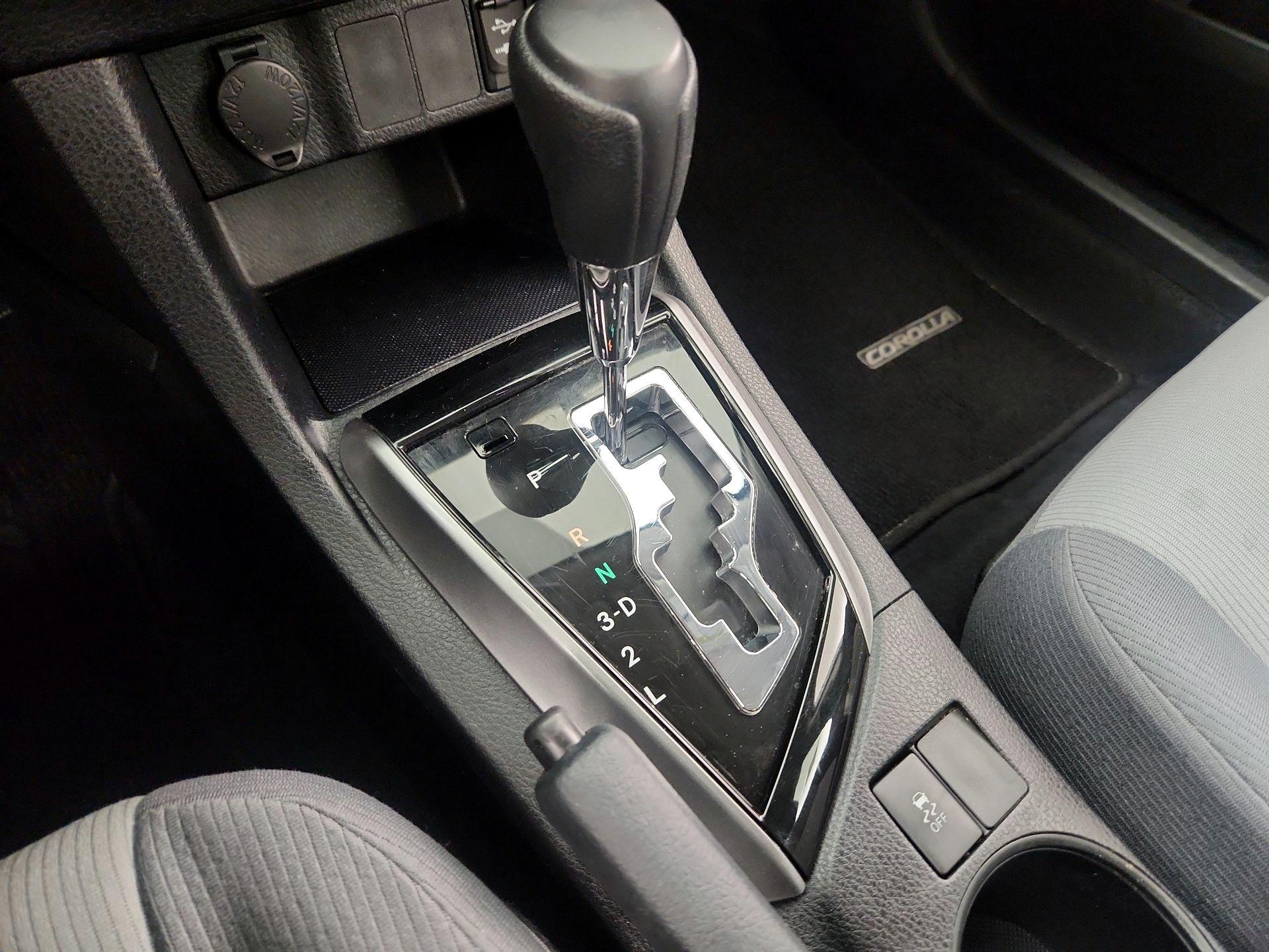 Thumbnail: 2014 Toyota Corolla - 16