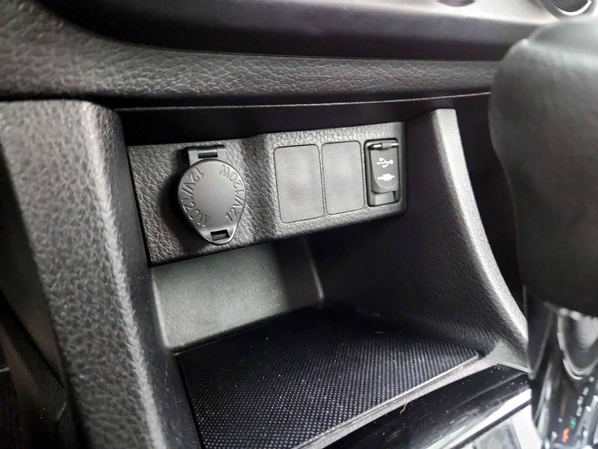 Thumbnail: 2014 Toyota Corolla - 17