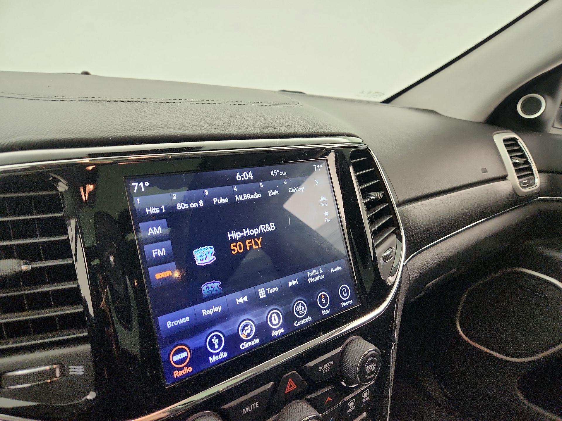 Thumbnail: 2019 Jeep Grand Cherokee - 16