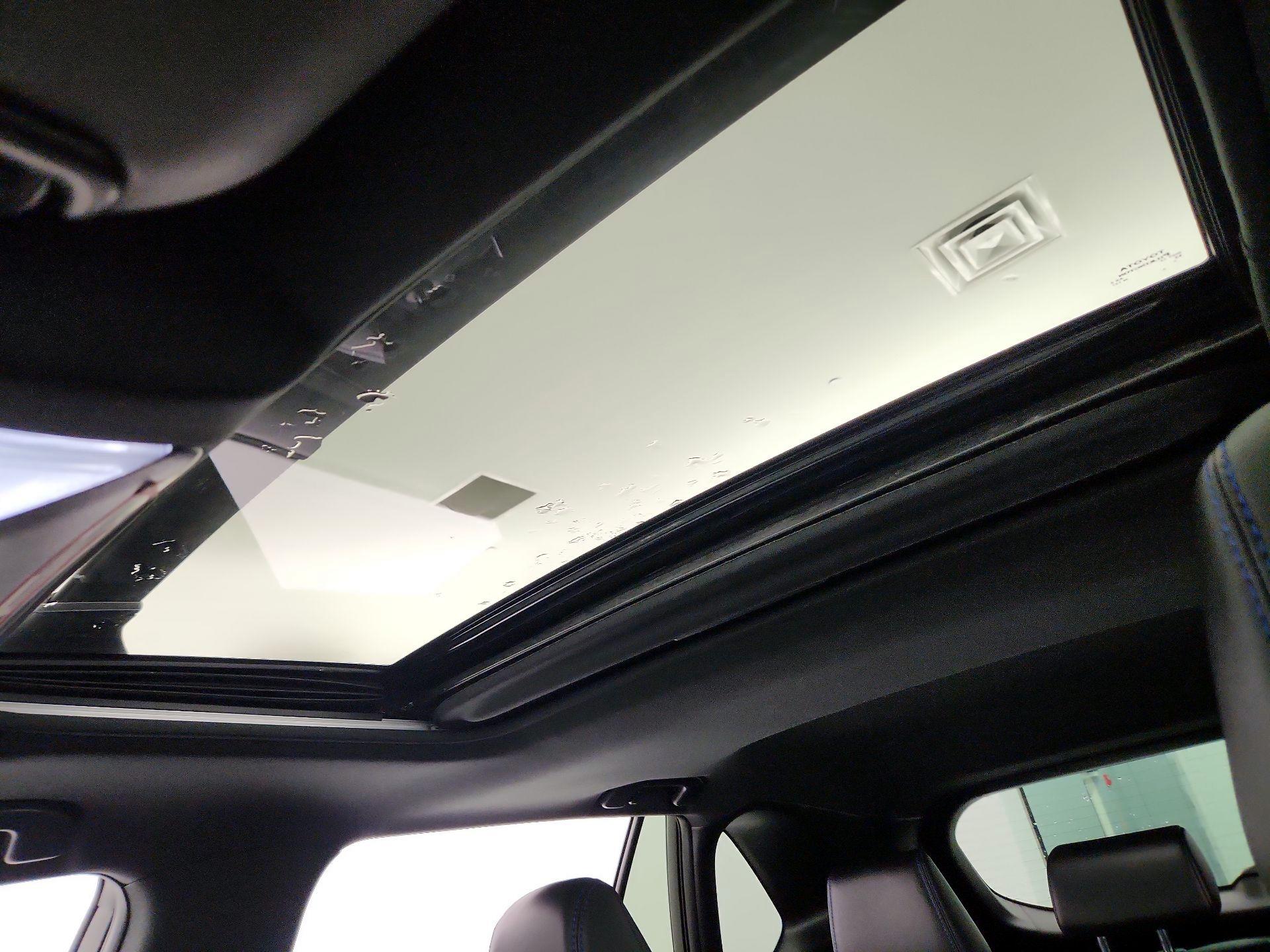 Thumbnail: 2022 Toyota RAV4 - 19