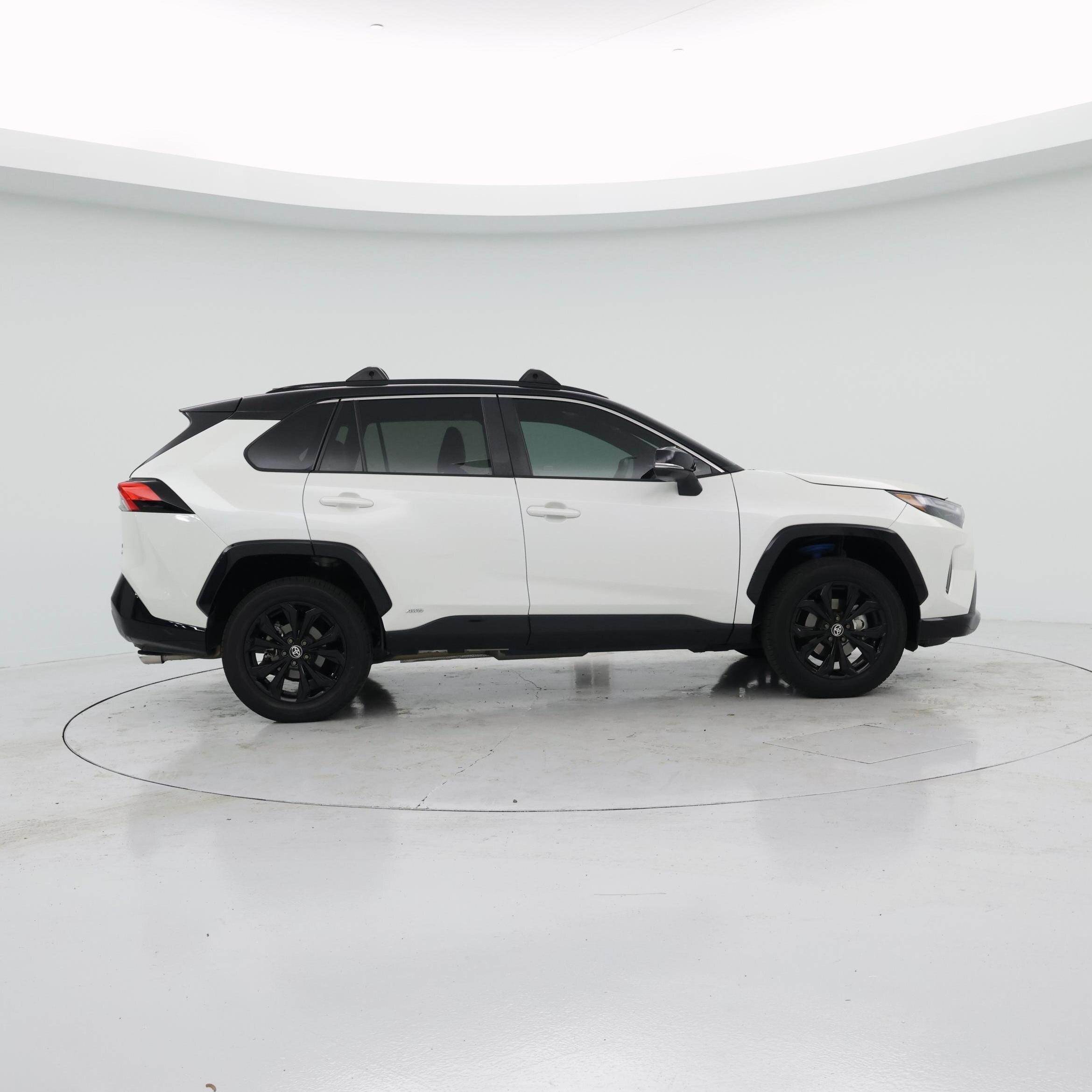 Thumbnail: 2022 Toyota RAV4 - 7