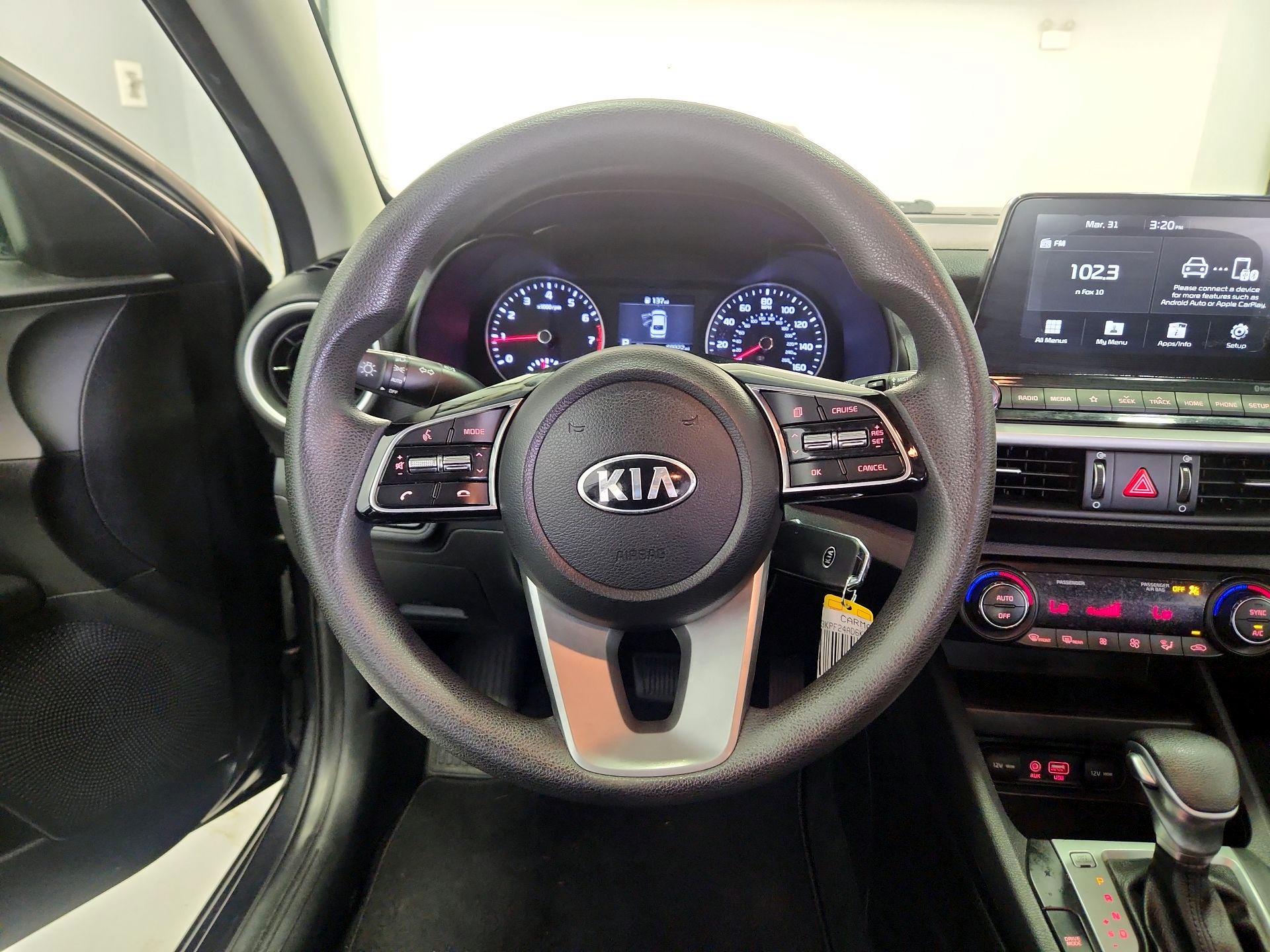Thumbnail: 2019 Kia Forte - 10