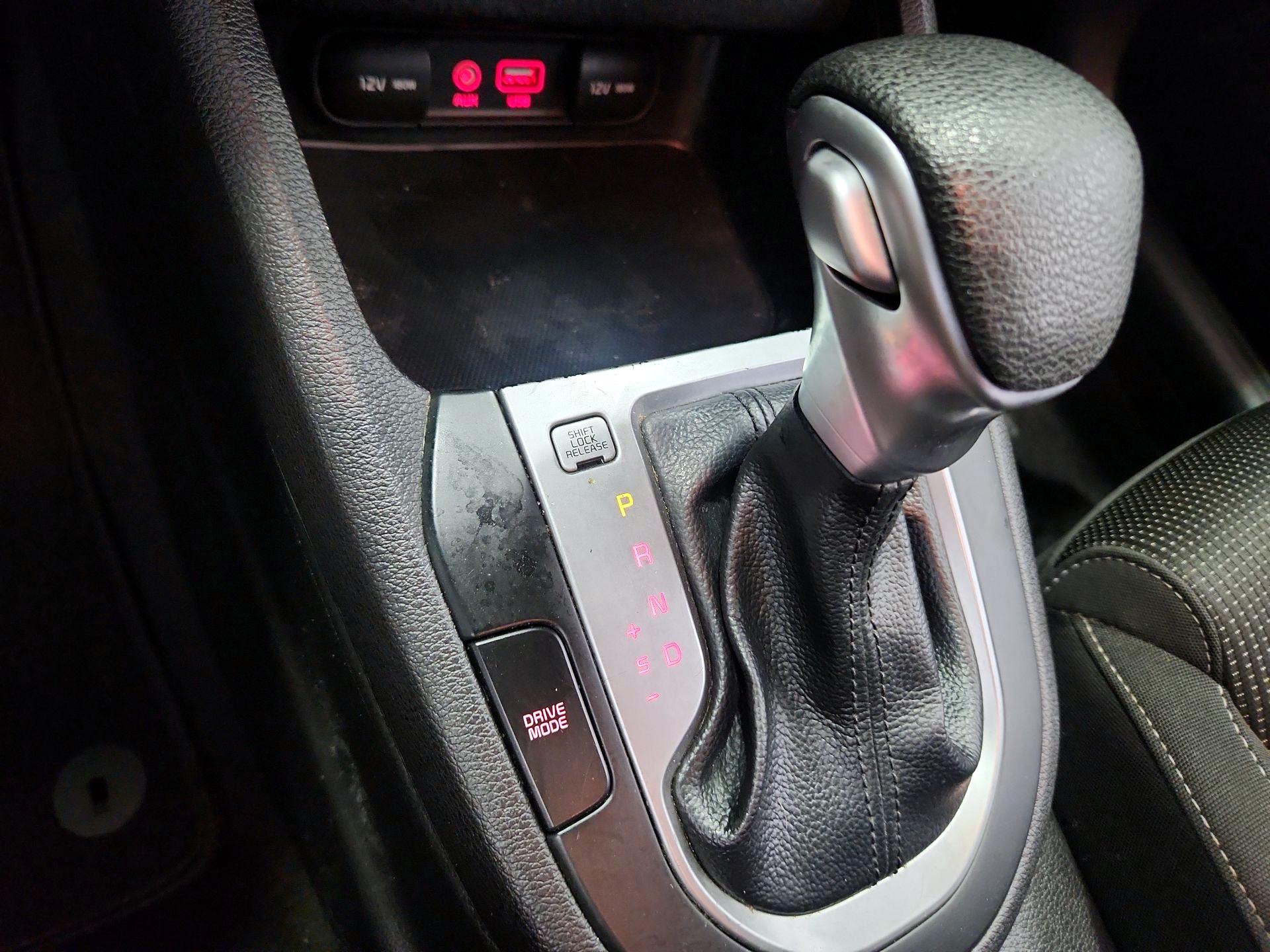 Thumbnail: 2019 Kia Forte - 17