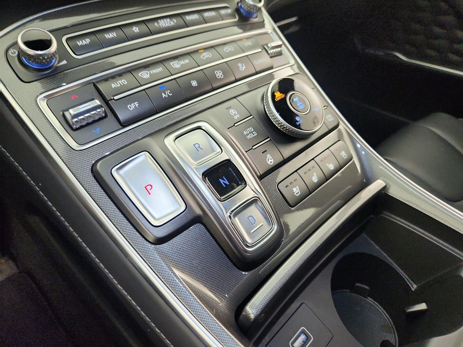 Thumbnail: 2021 Hyundai Santa Fe - 18