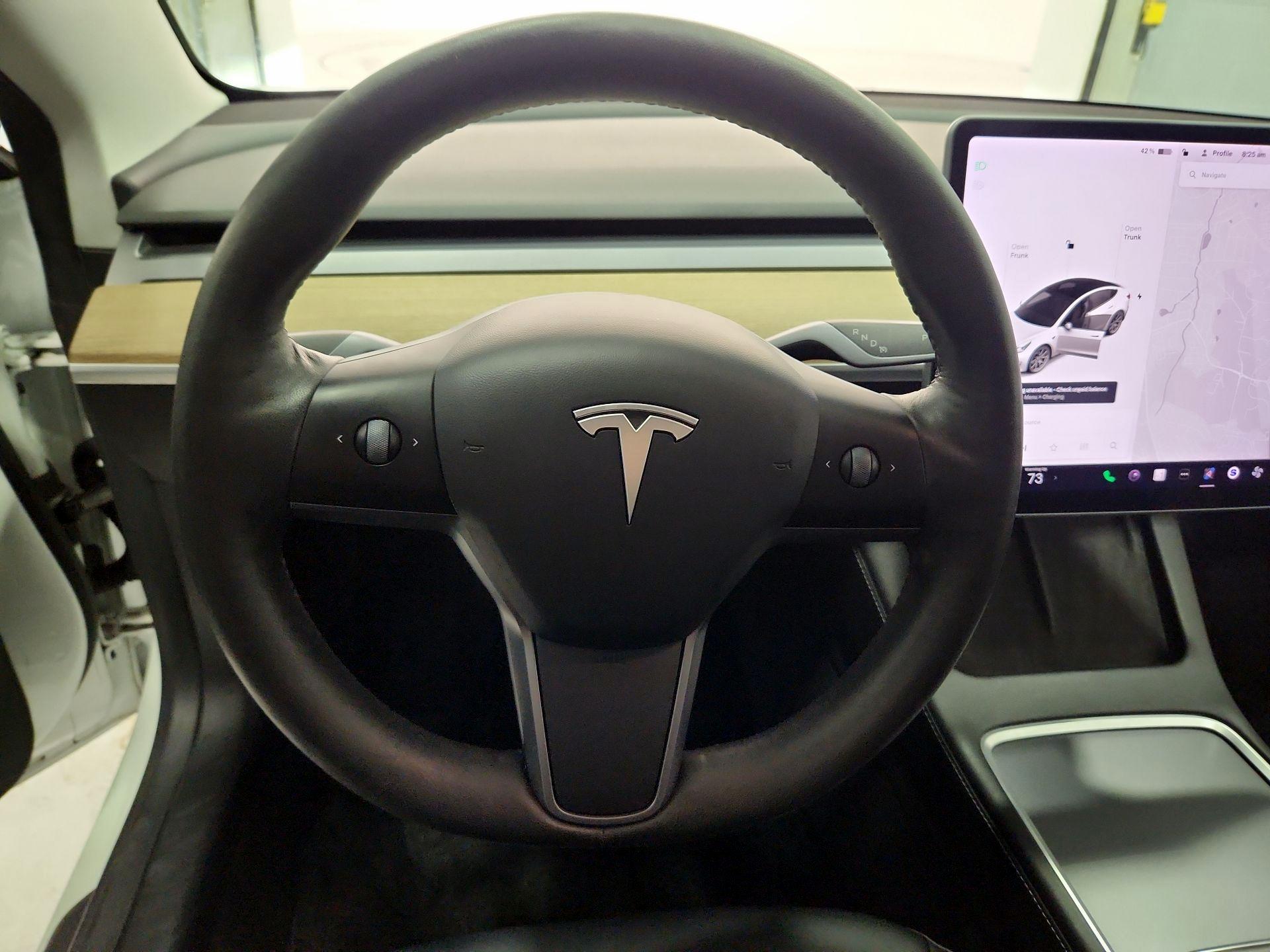 Thumbnail: 2021 Tesla Model 3 - 10