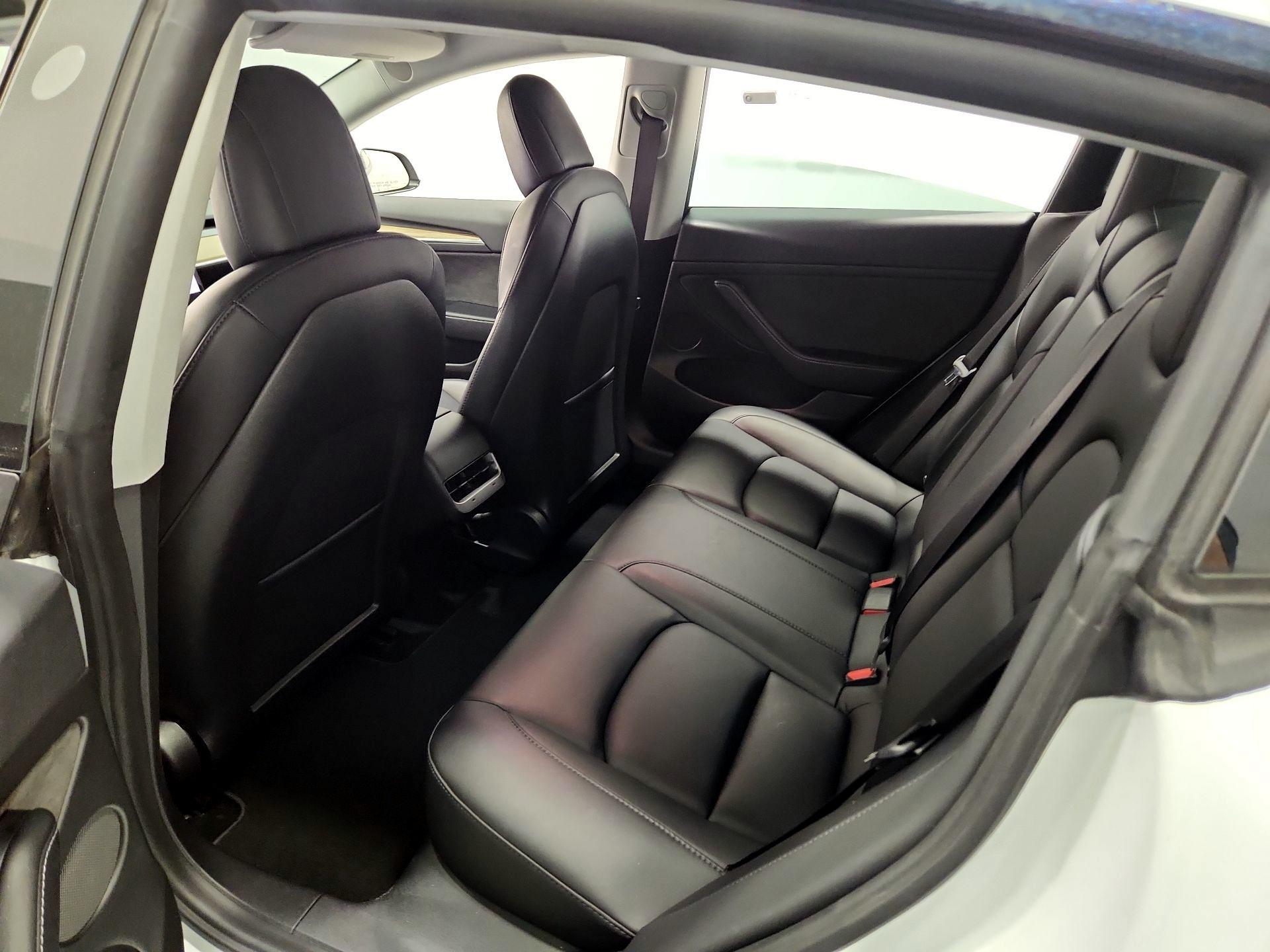 Thumbnail: 2021 Tesla Model 3 - 18