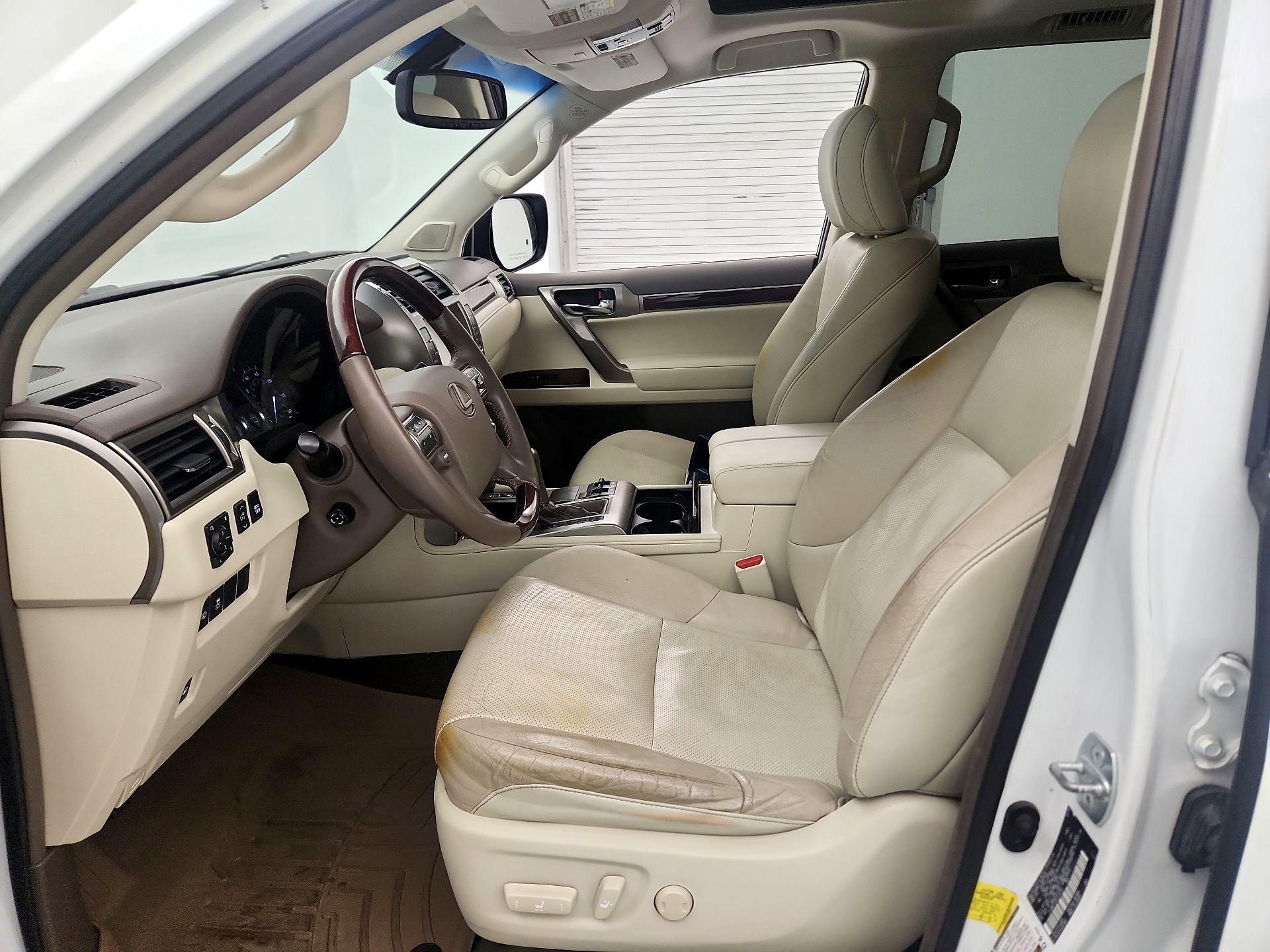 Thumbnail: 2015 Lexus GX - 11