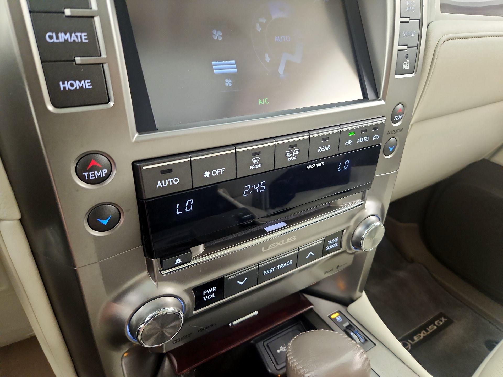 Thumbnail: 2015 Lexus GX - 17