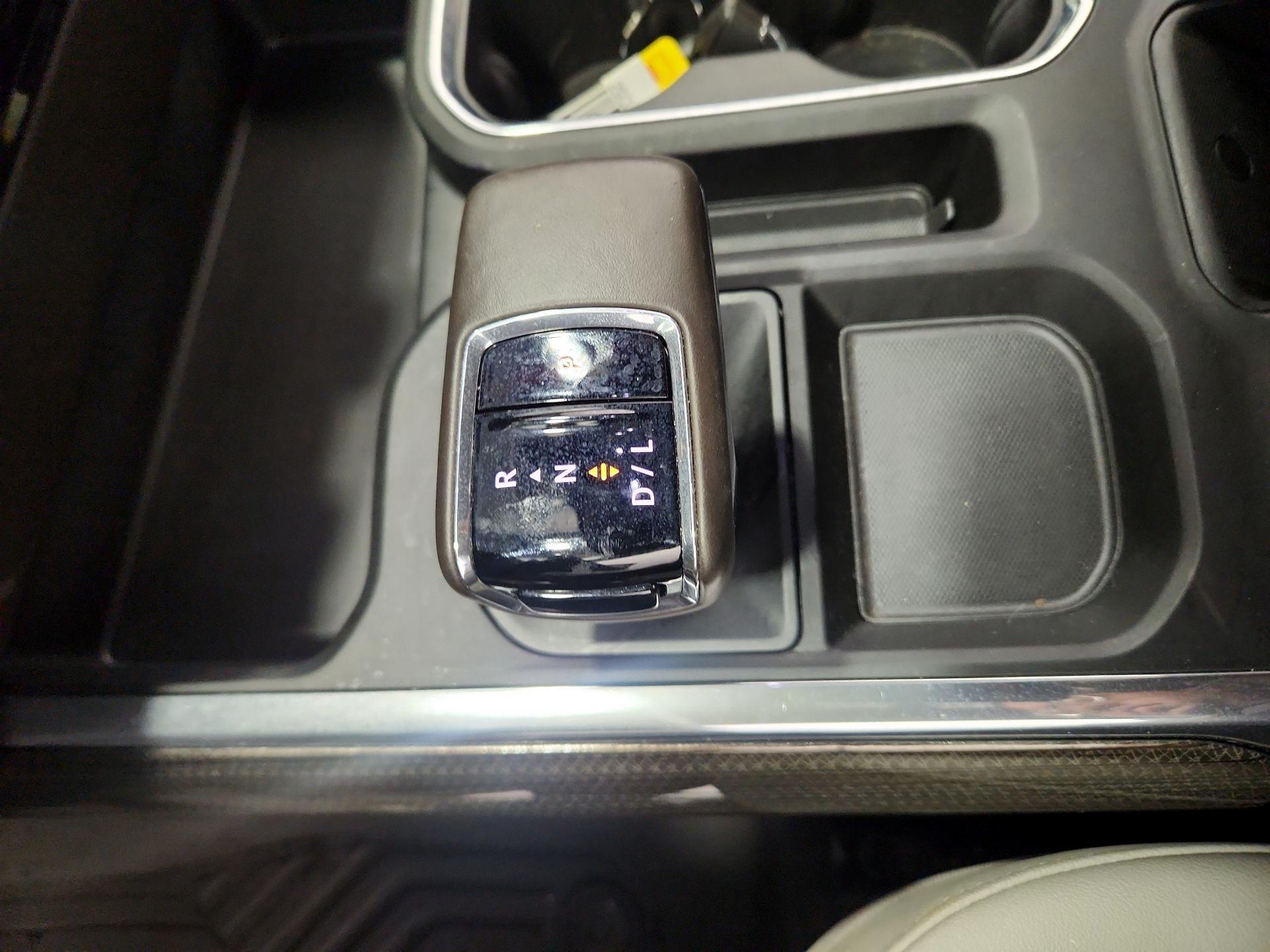 Thumbnail: 2025 Chevrolet Silverado 1500 - 17