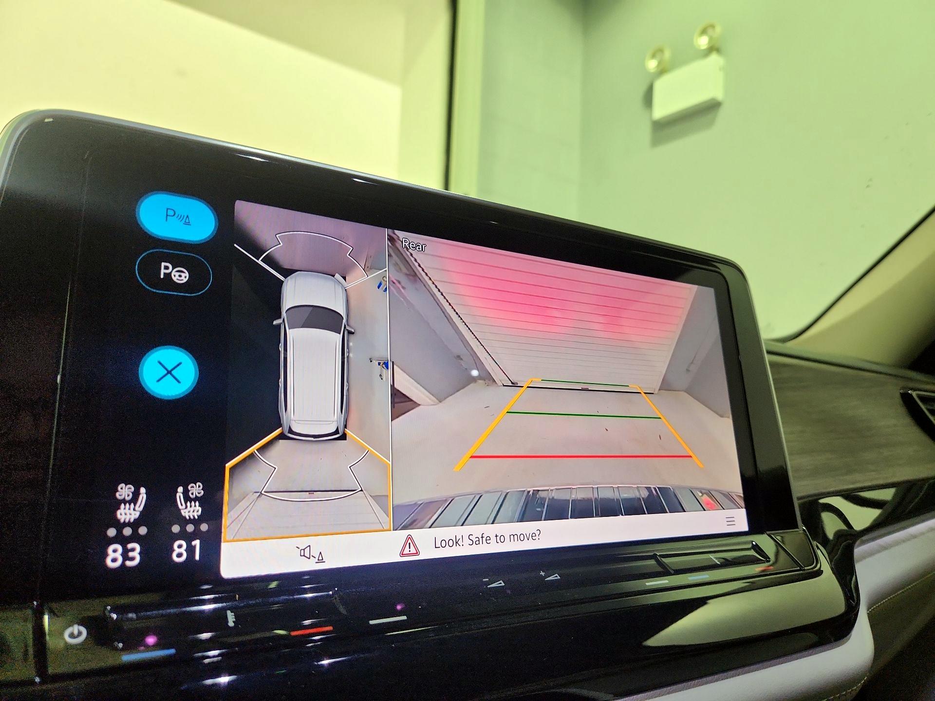 Thumbnail: 2024 Volkswagen Atlas - 14