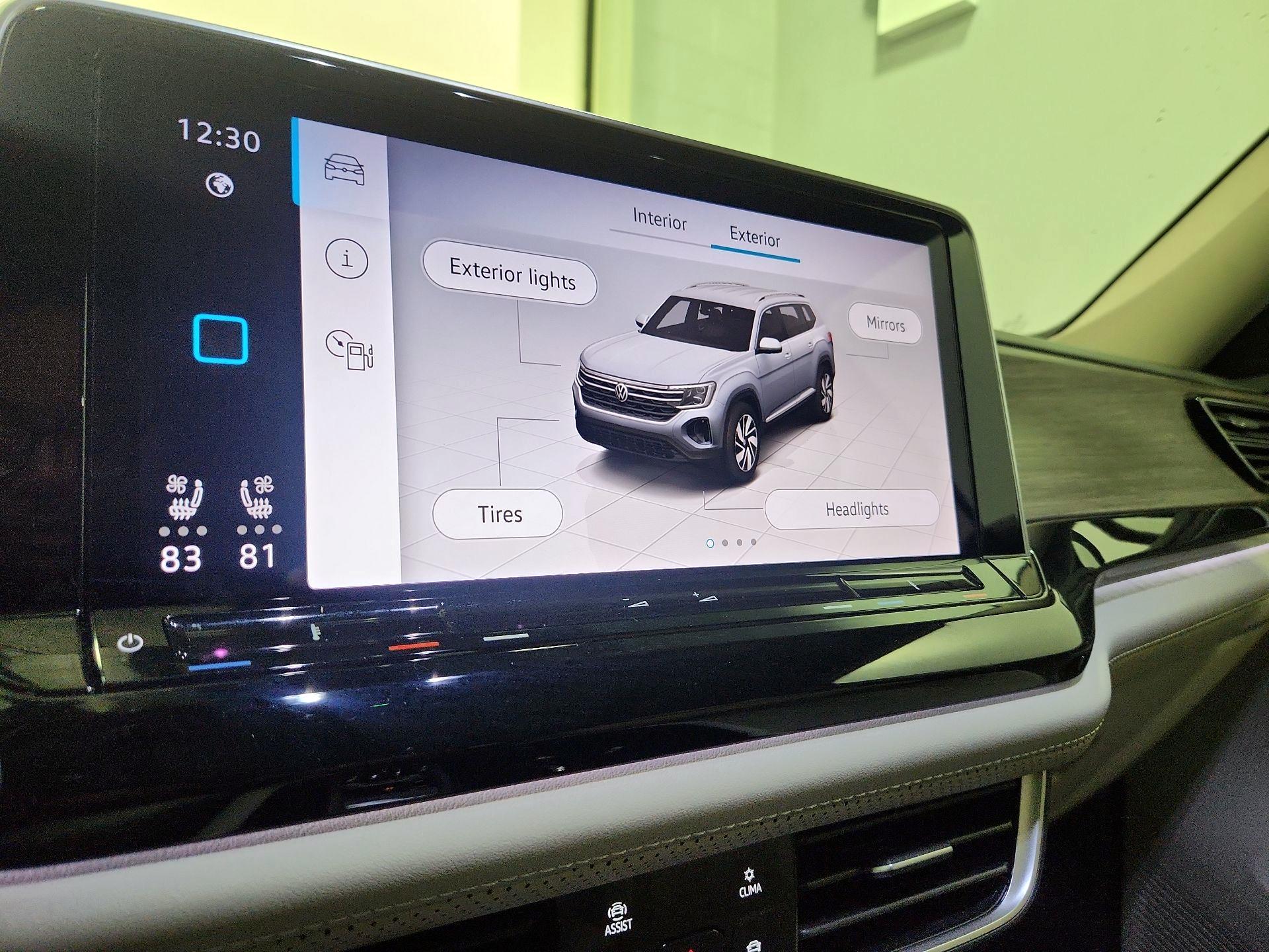 Thumbnail: 2024 Volkswagen Atlas - 16