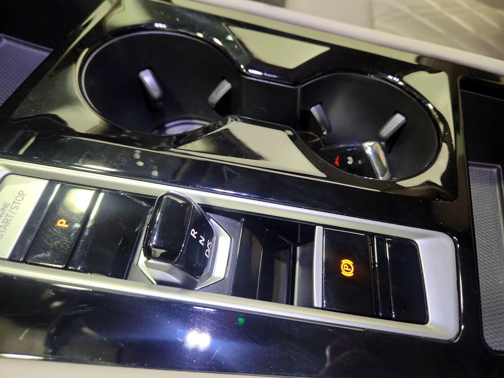 Thumbnail: 2024 Volkswagen Atlas - 17