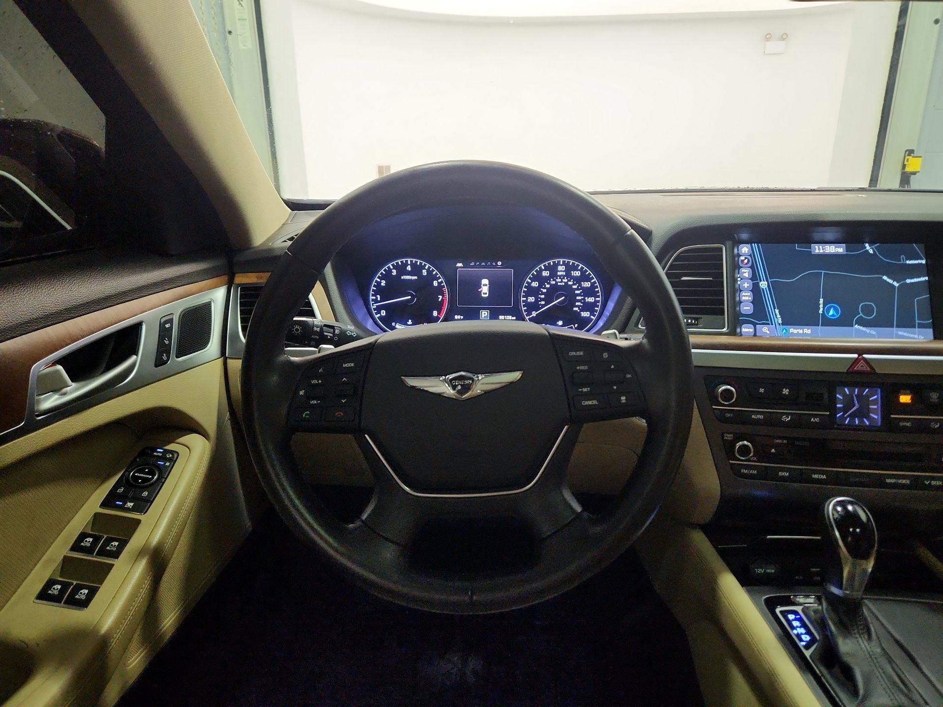 Thumbnail: 2017 Genesis G80 - 10