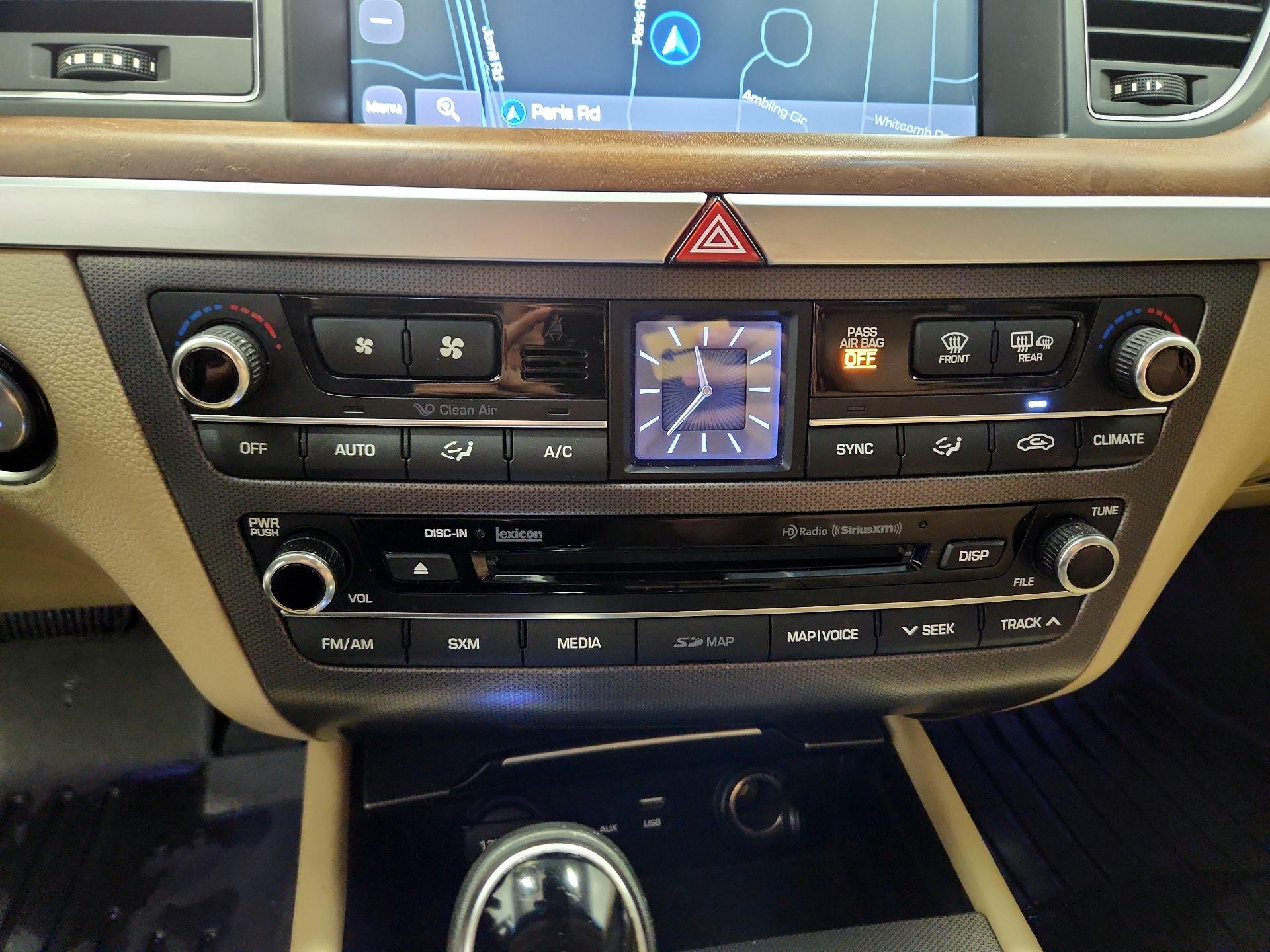 Thumbnail: 2017 Genesis G80 - 16