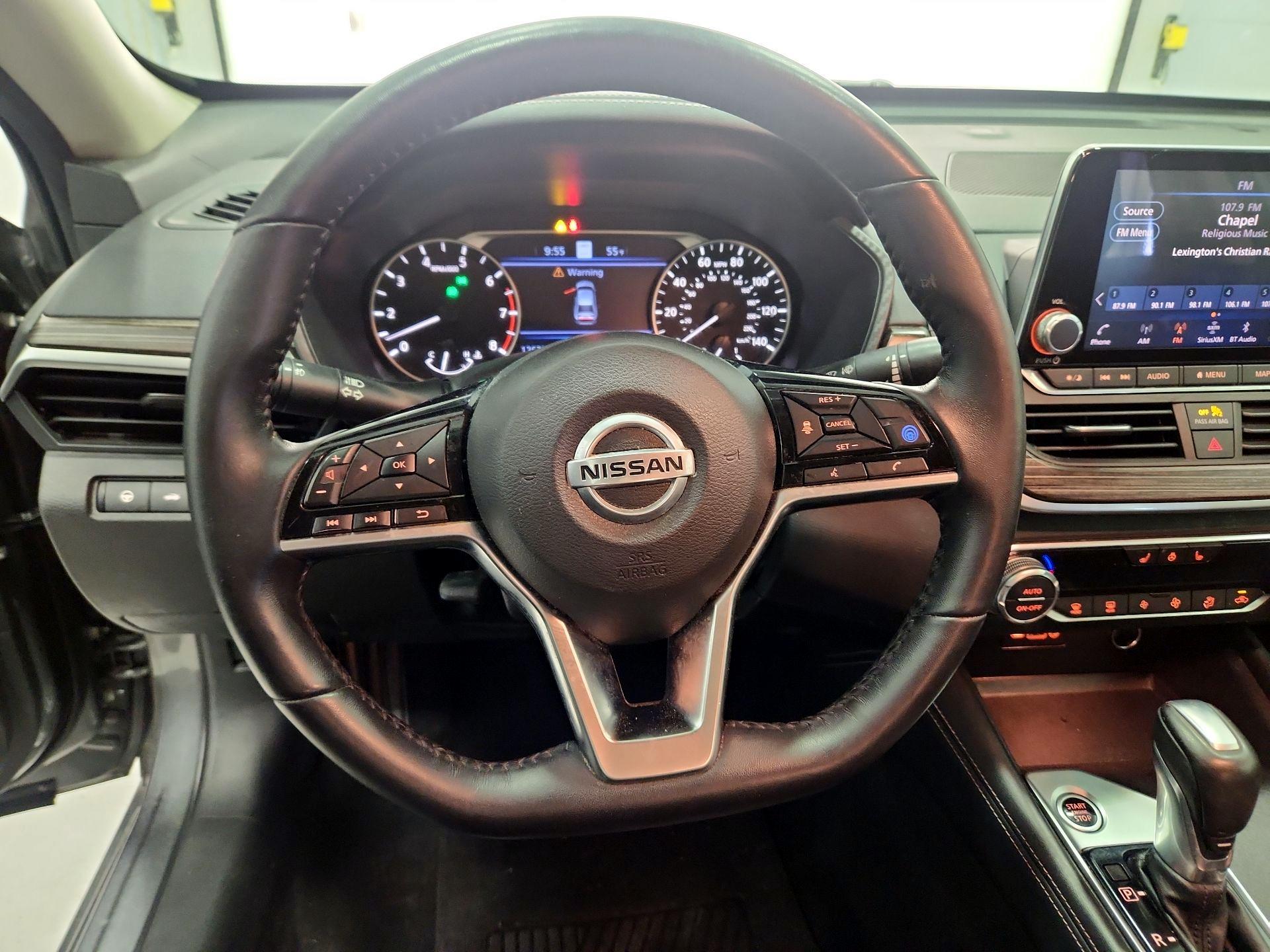 Thumbnail: 2019 Nissan Altima - 10