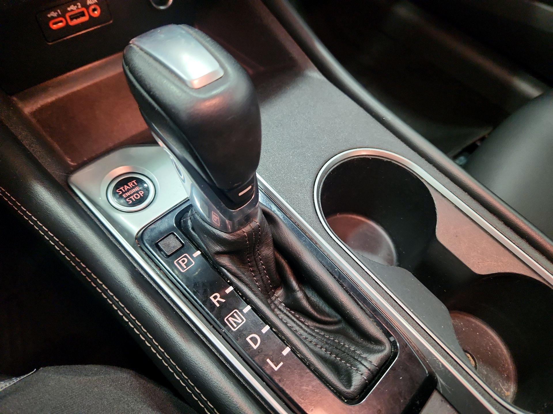 Thumbnail: 2019 Nissan Altima - 17