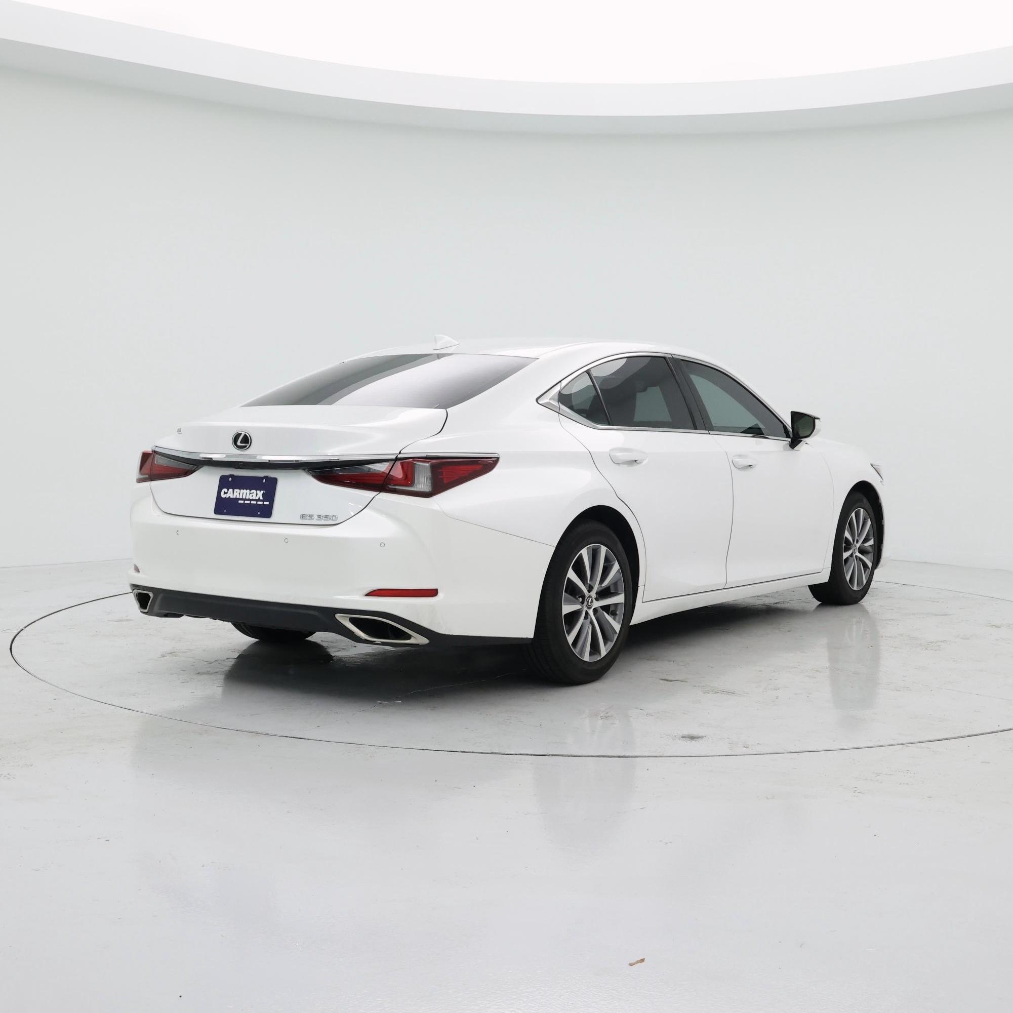 Thumbnail: 2021 Lexus ES - 8