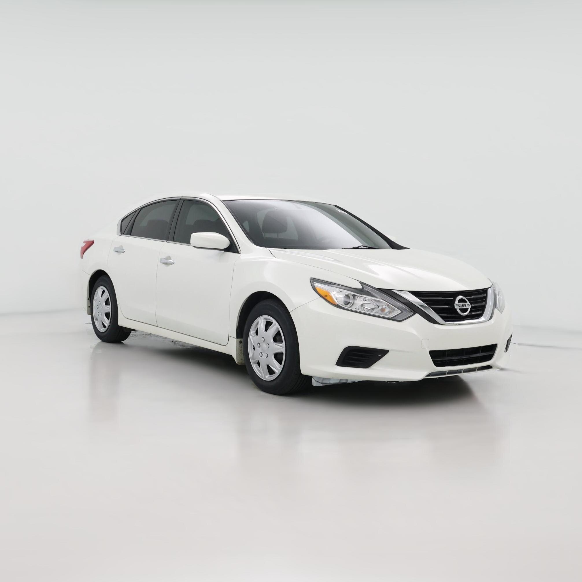 Thumbnail: 2017 Nissan Altima - 1